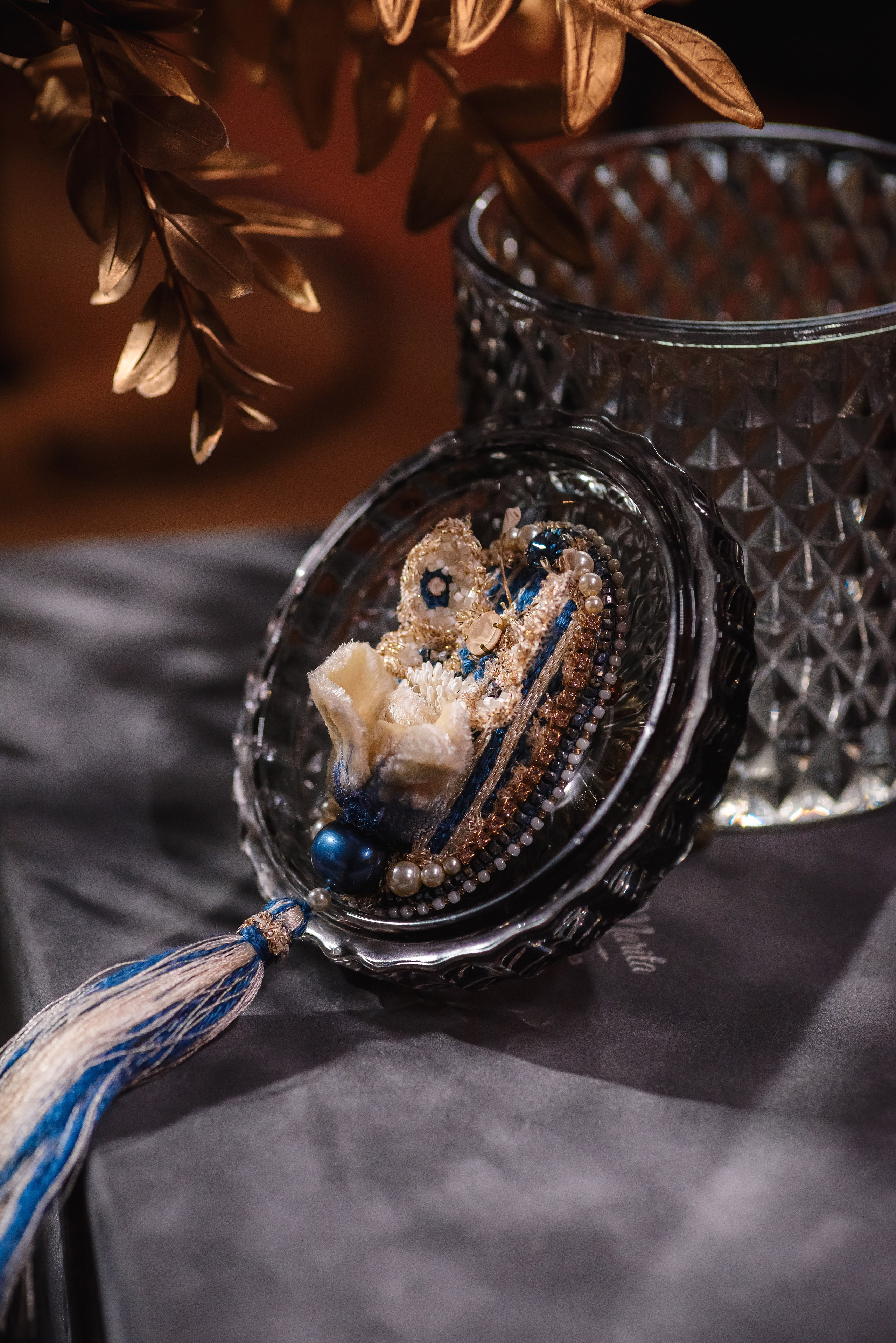 Embroidery of Inga Marita School. Fotogrāfs Rīgā. Gīmenes, individuālās un dažādu produktu fotosesijas