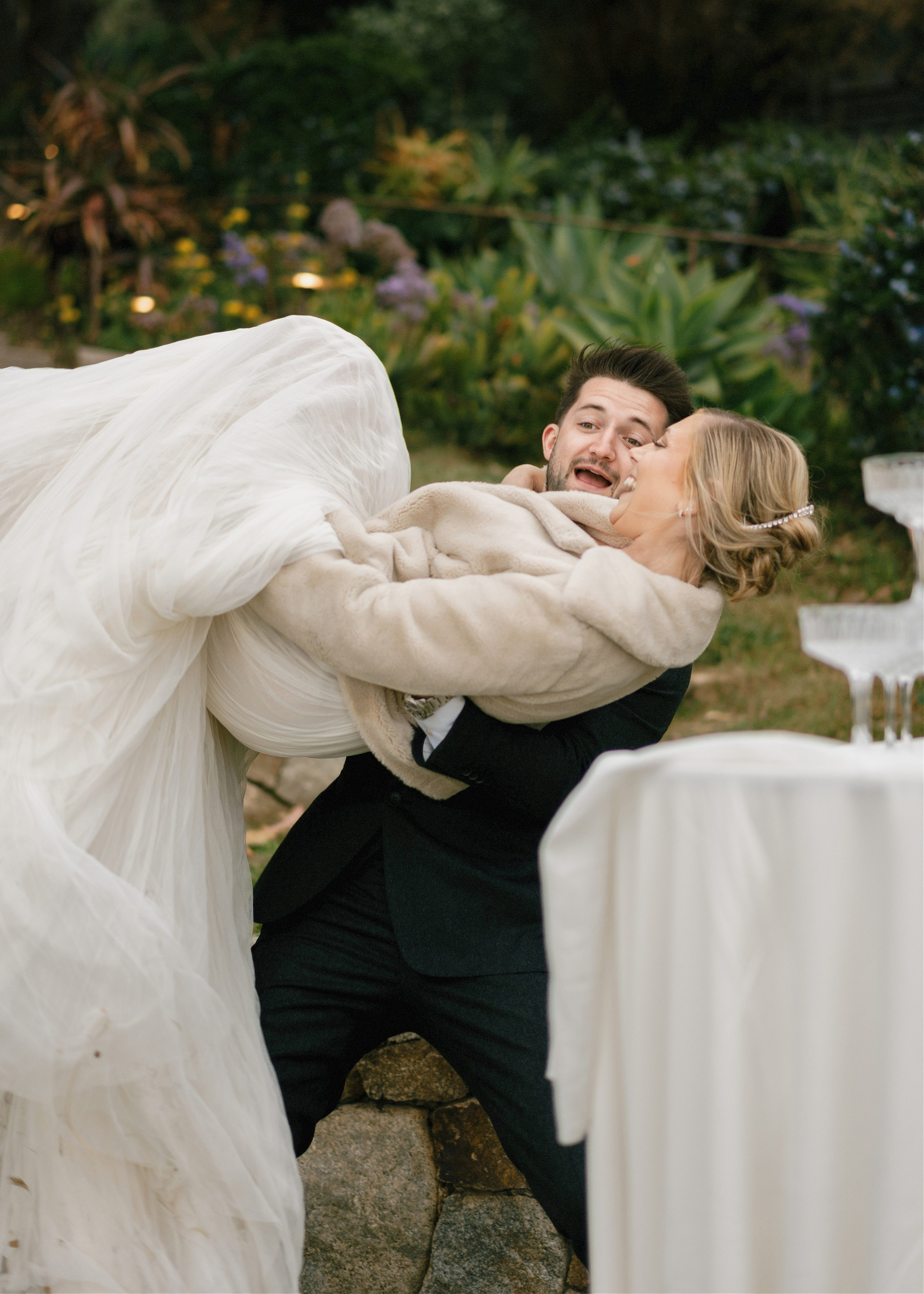 Wedding photographer Big Sur. Wedding Photography & Videography Team in California, Los Angeles, San Francisco, San Diego and Travel