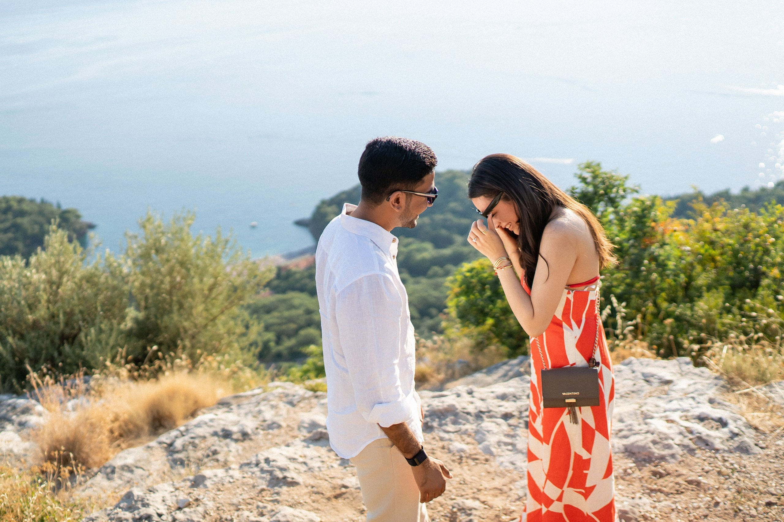 Сделайте предложение с невероятным видом в Черногории