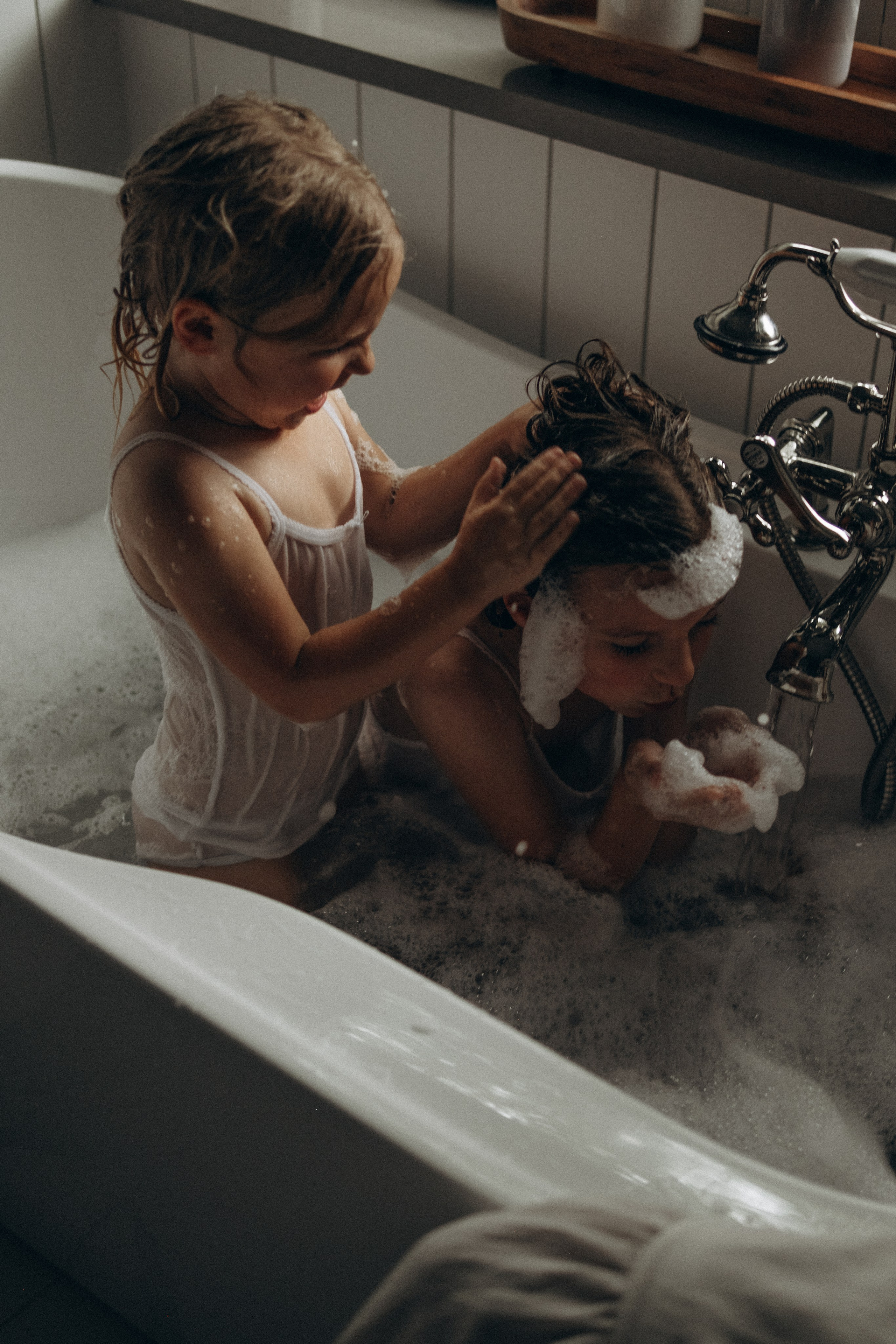 Bubble Bath. Lens Captures Life