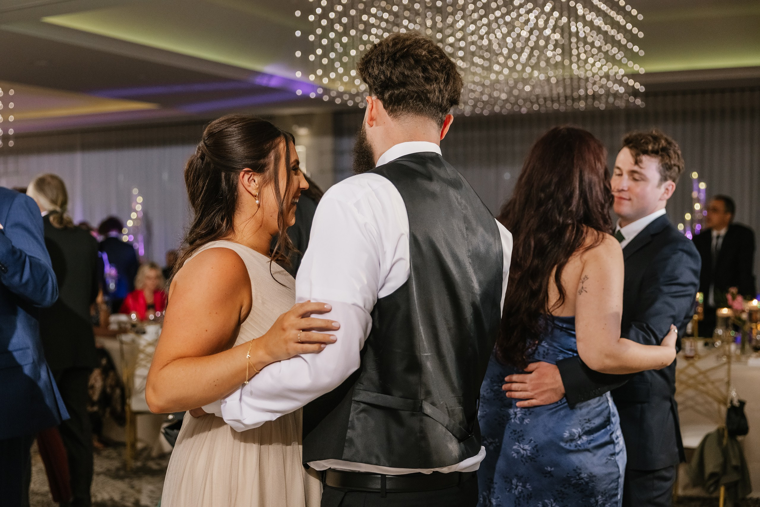 09.06.2025 Wedding. Wedding family event photographer in Chicago Nick Yushevich