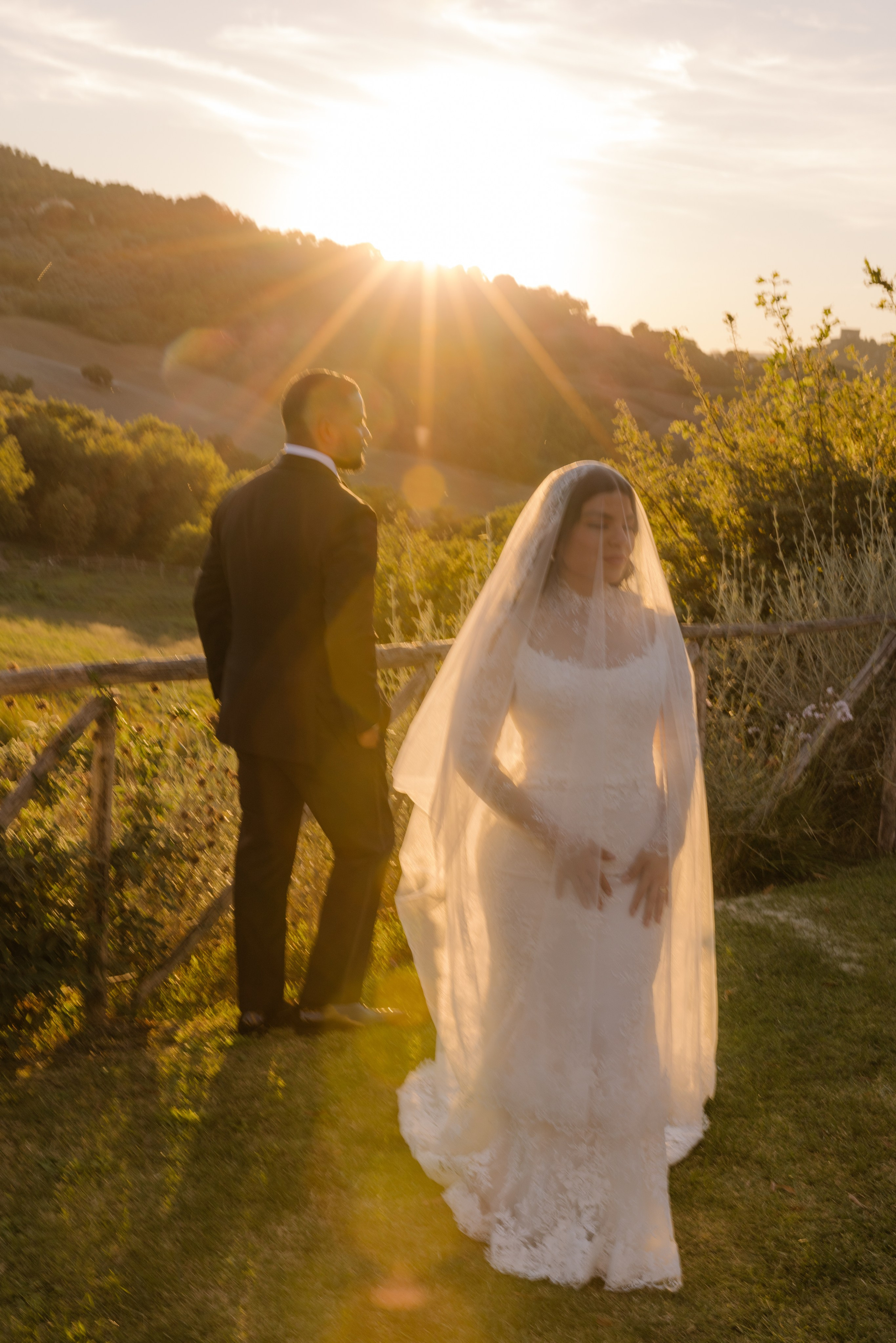 Mitcell&Melanie digital. Wedding photographer Italy