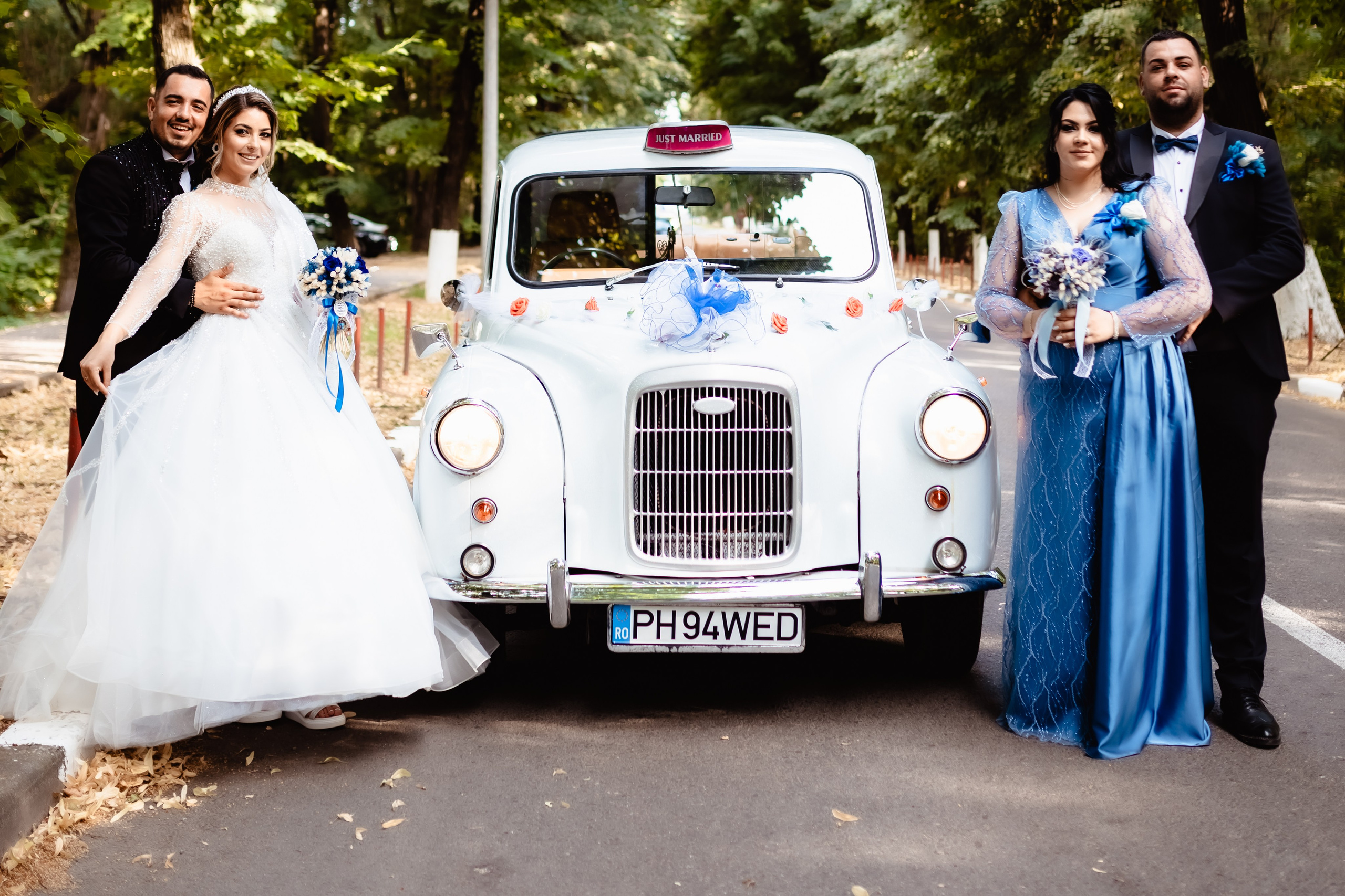 Mireasa in cimitir. Stefan Teodorescu — Fotograf de Nunta