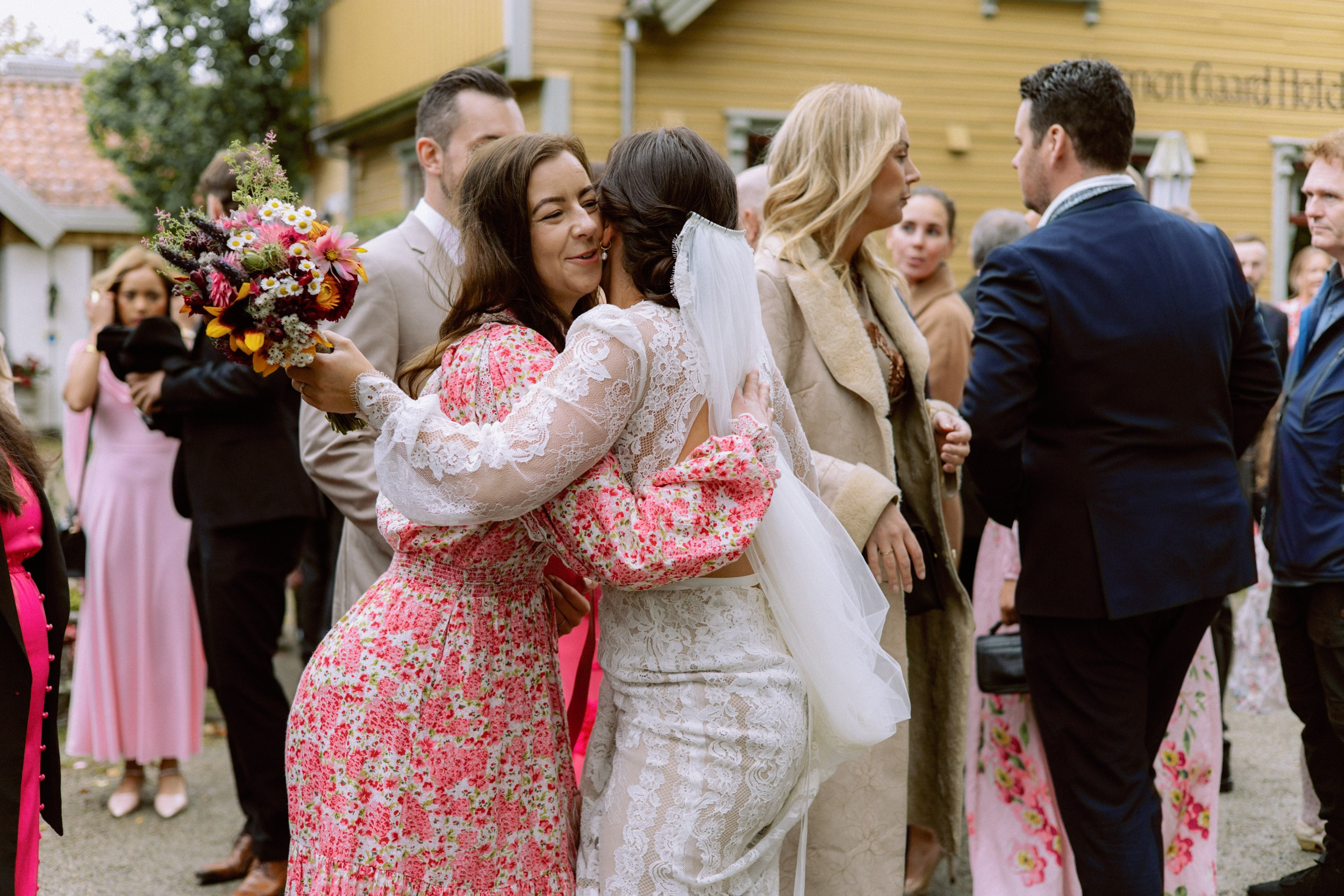 Our beautiful film. Warm family & Wedding stories