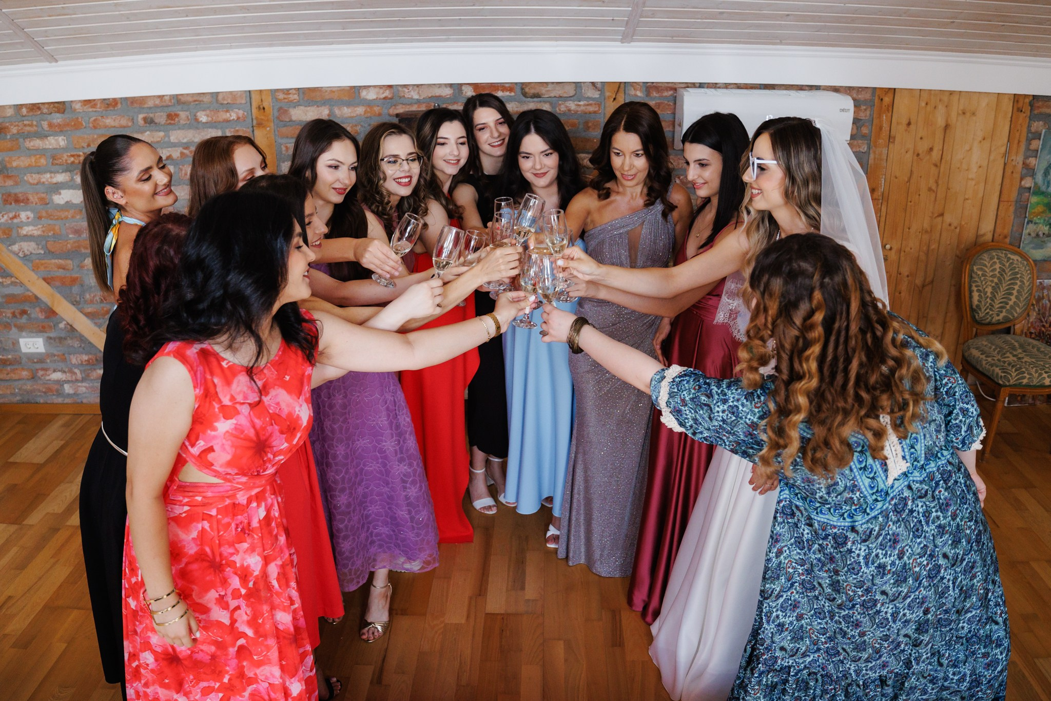 Mihaela si Nicolae - Nunta in locatie in aer liber la Nouvelle Events. Fotograf nunta Bucuresti - Manu Ivanciu | Fotograf botez