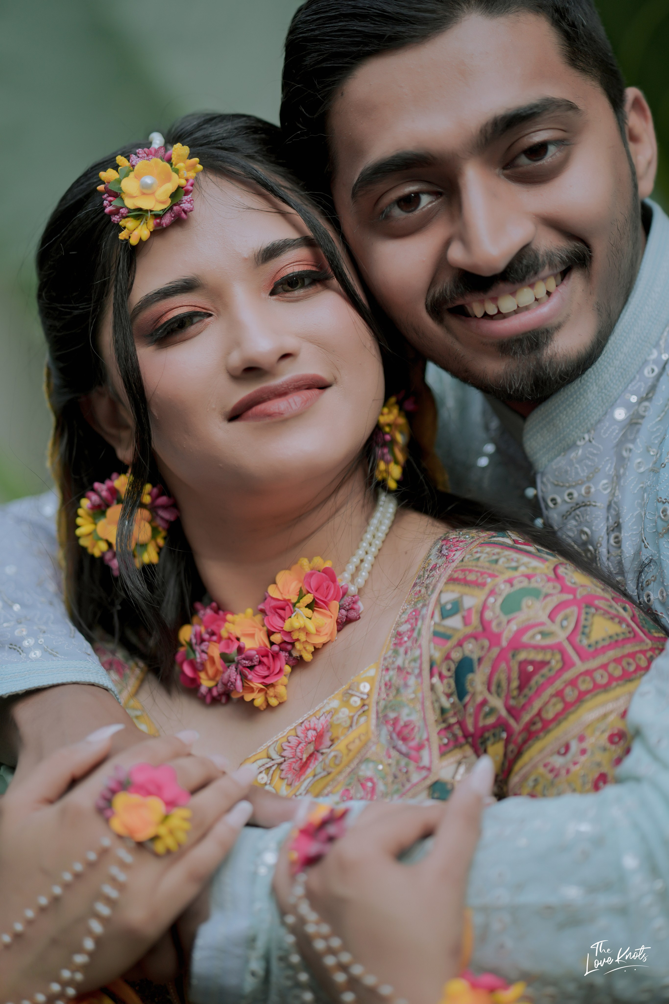 SHAHANA. Theloveknots