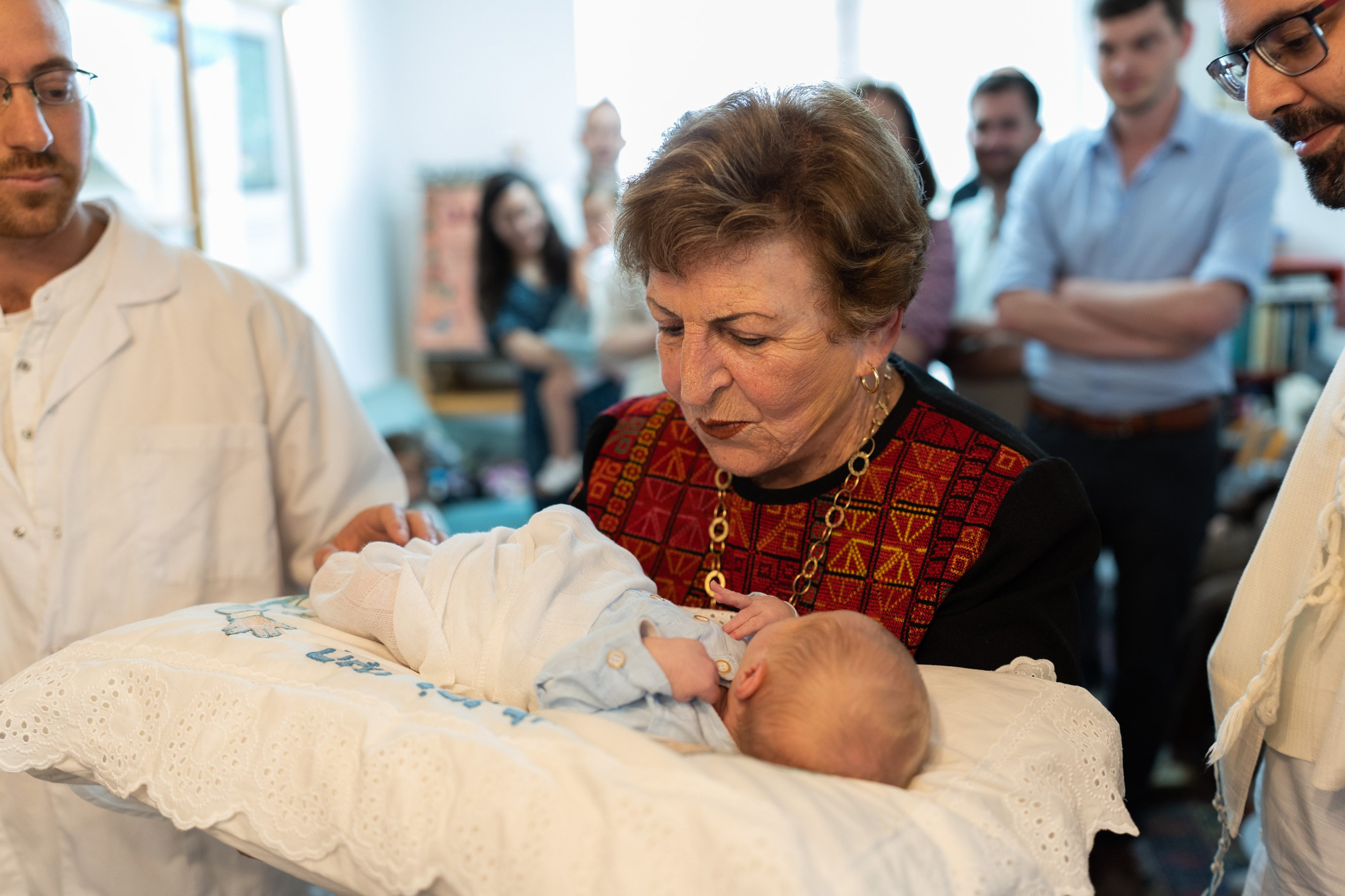 משפחת ברנד. יוסף מזרחי צילום חתונה, ברית וזוגיות. צלם מקצועי שאוהב להוציא אתכם הכי יפים ברגעים הכי מרגשים
