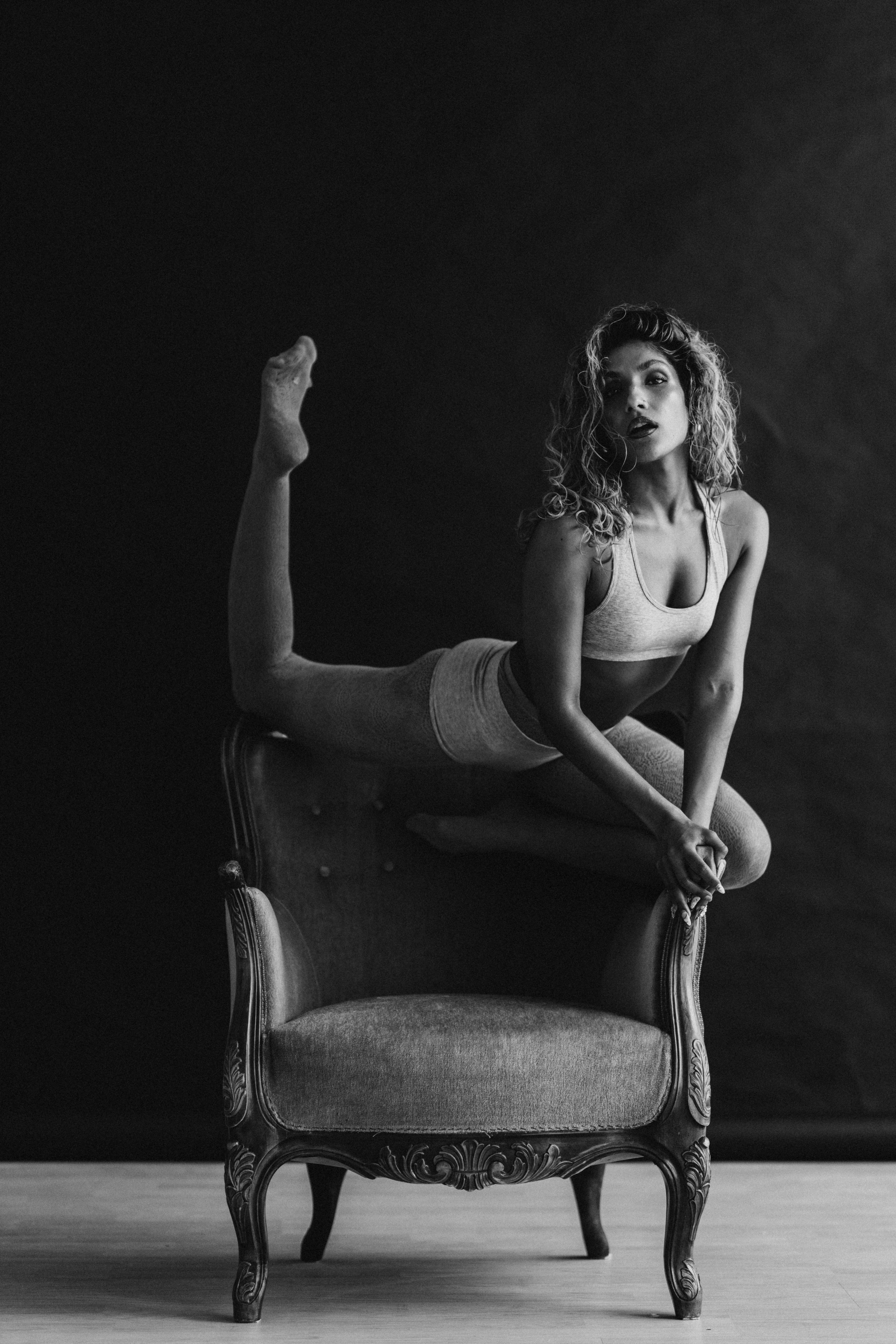 DANCERS. Victoria Olonen – Cinematic Portrait Artist | Helsinki & Europe