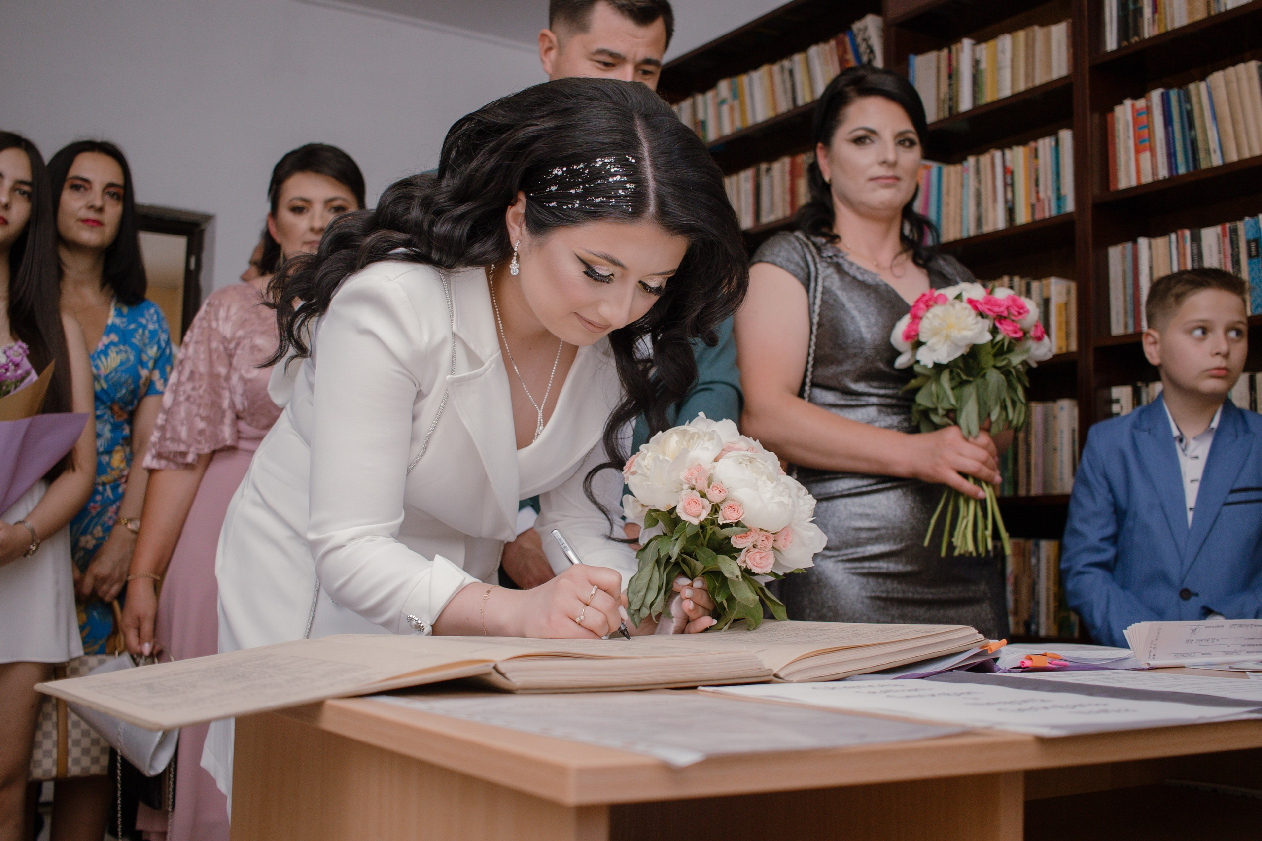 Nadia & George. Fotograf si videograf — evenimente si studio