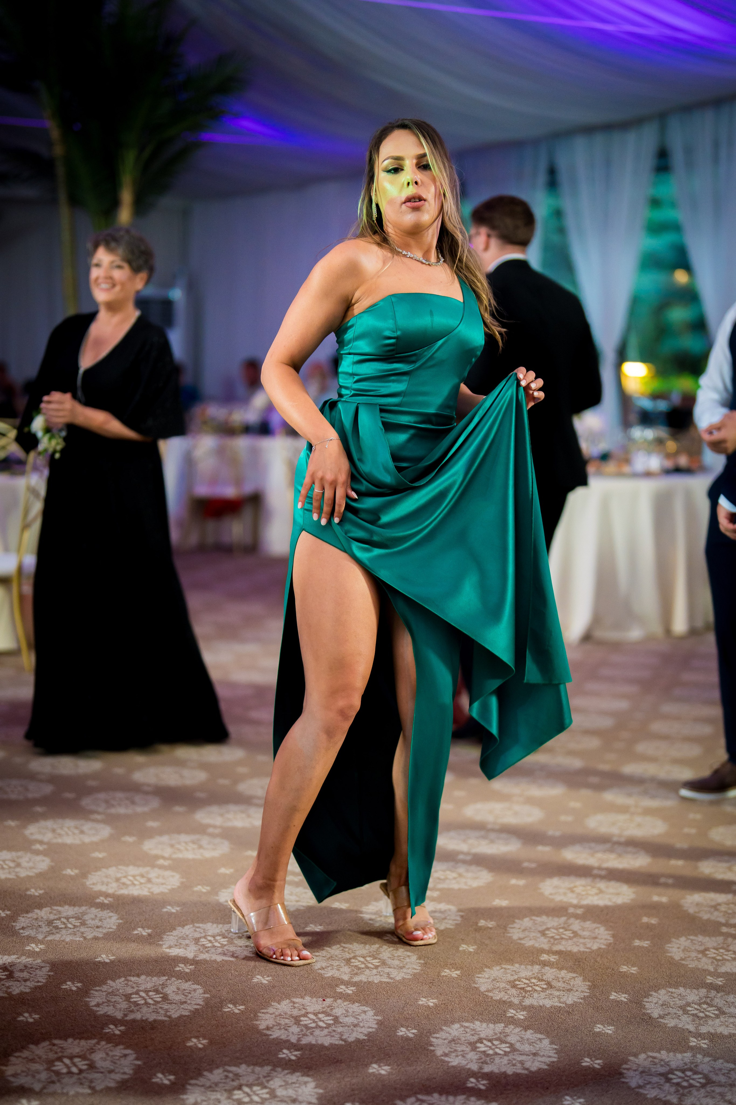 PARTY. Gabriel Florea — Fotograf nuntă București