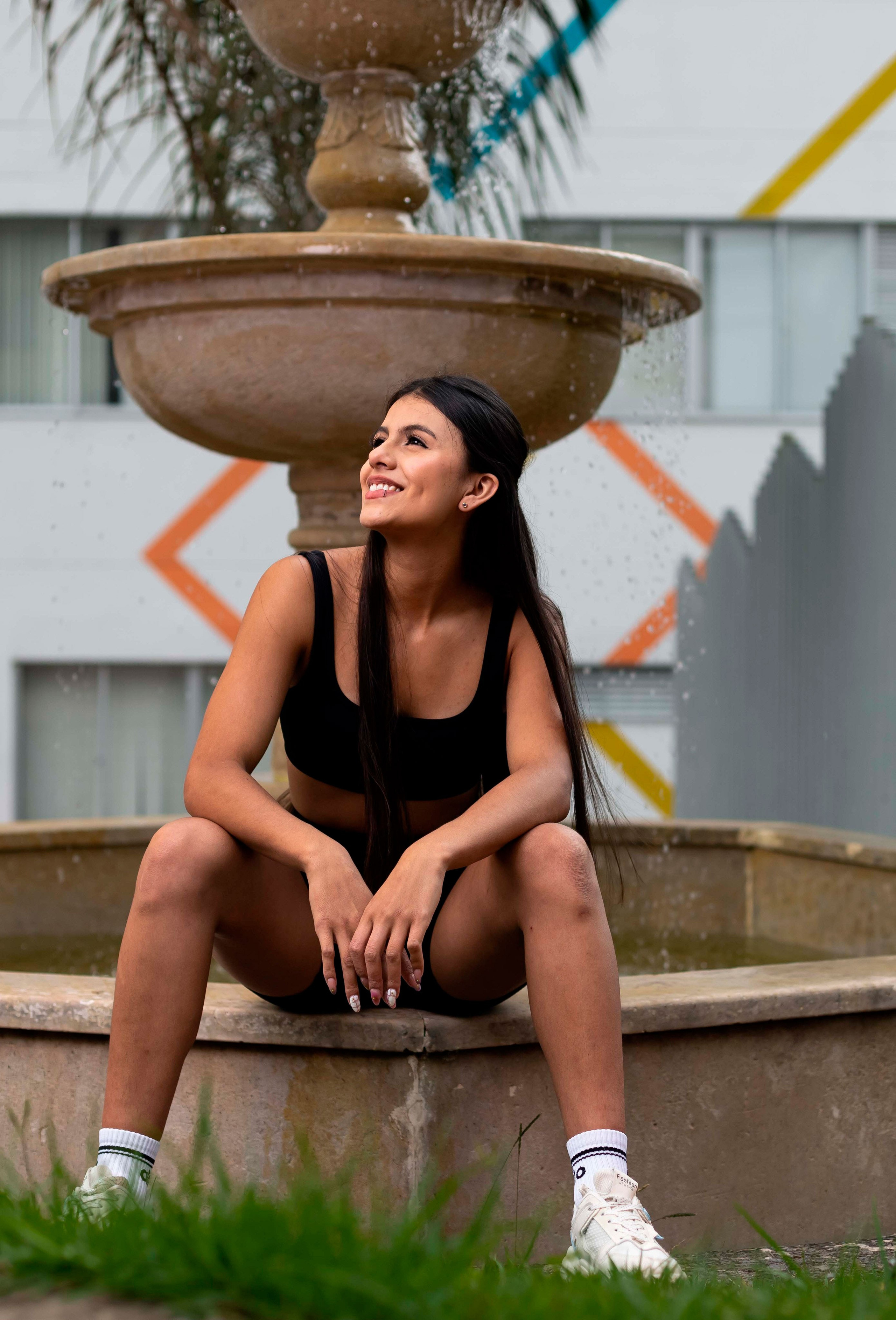 Fotógrafo de retratos fotógrafo de estilo de vida fotografía de locación fotografía de estudio sesión de fotos marca personal. Fotografía profesional para su evento en Caldas por SERFOTOGRAFÍA