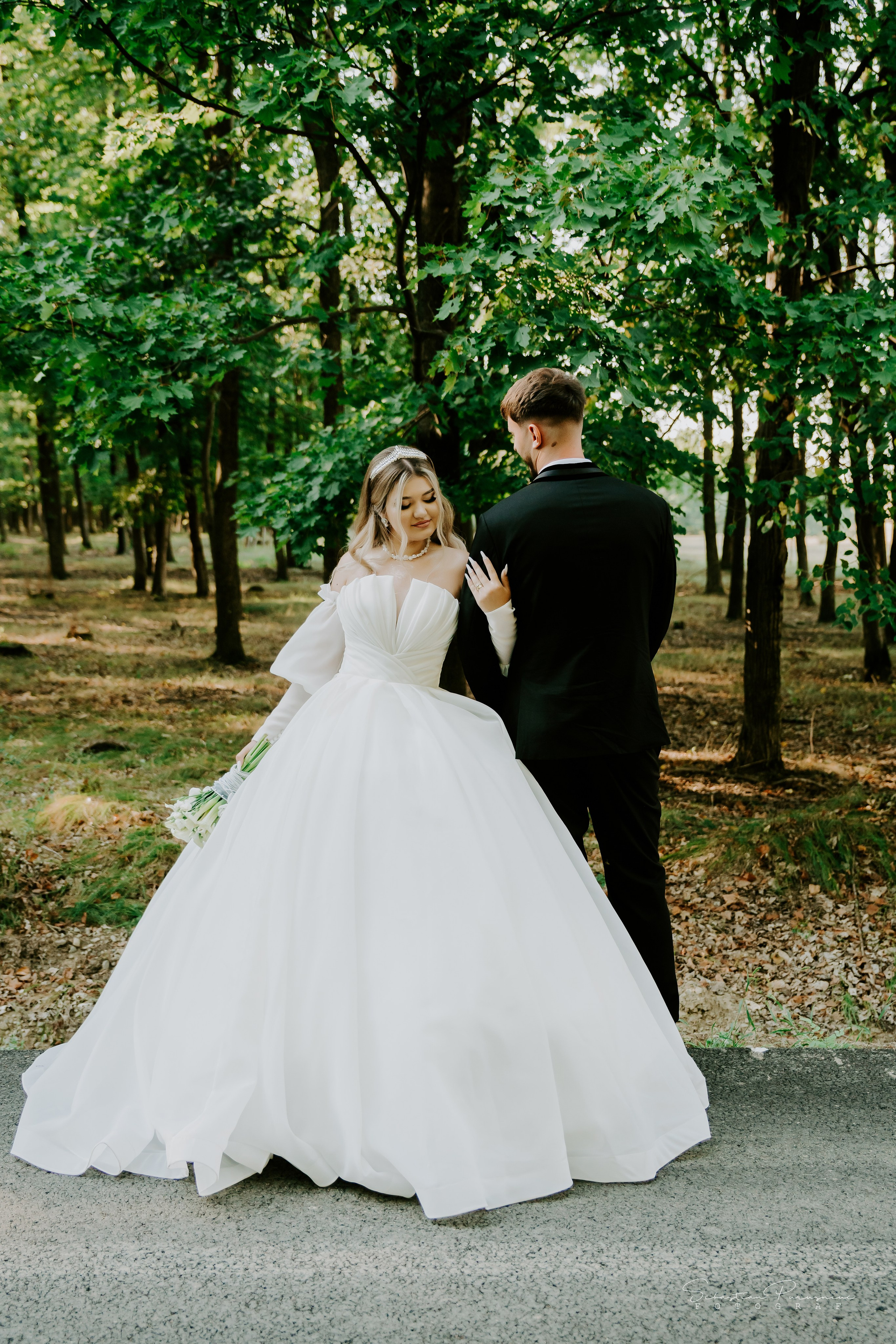 Bianca & Iulian. Sebastian Purusniuc Fotograf - Iasi