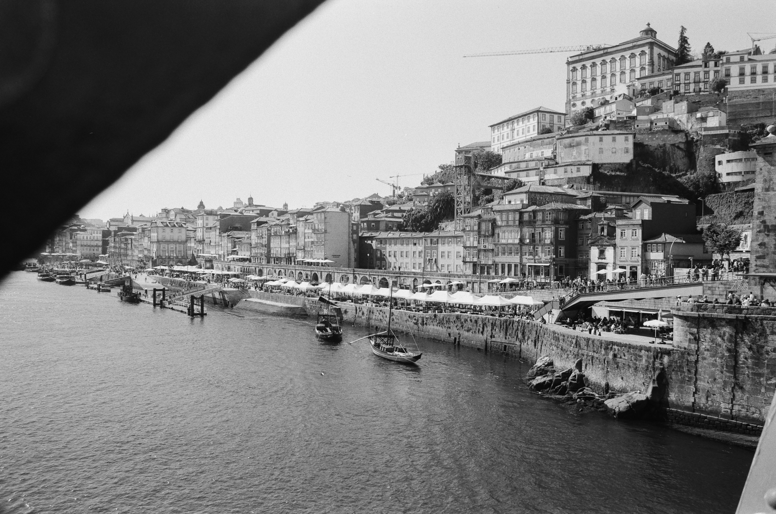 Blick auf die Ribeira von Porto