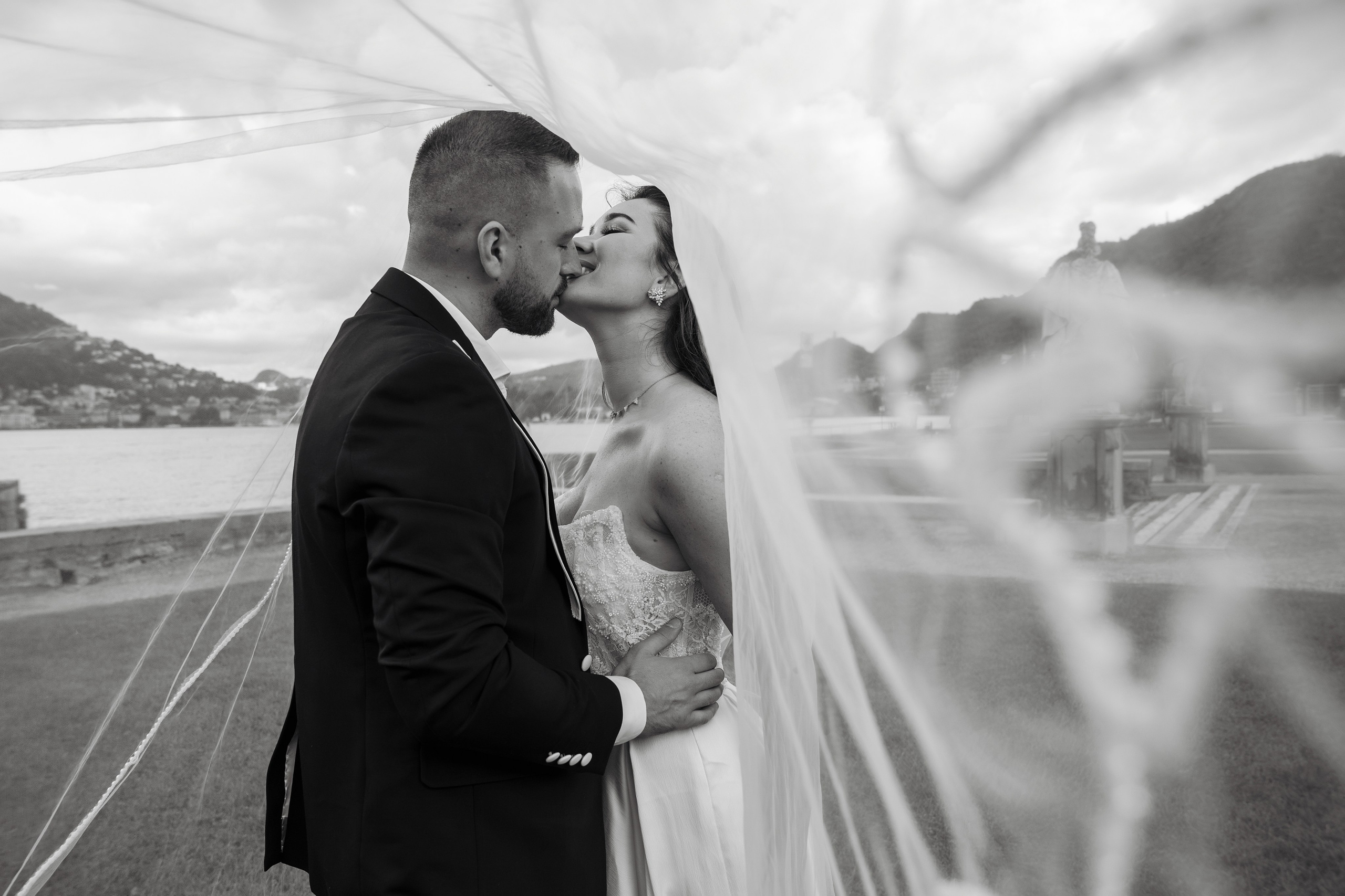 Edina & Vilson Lake Como. Fotografo matrimonio Lago di Como Ferrari Media Production