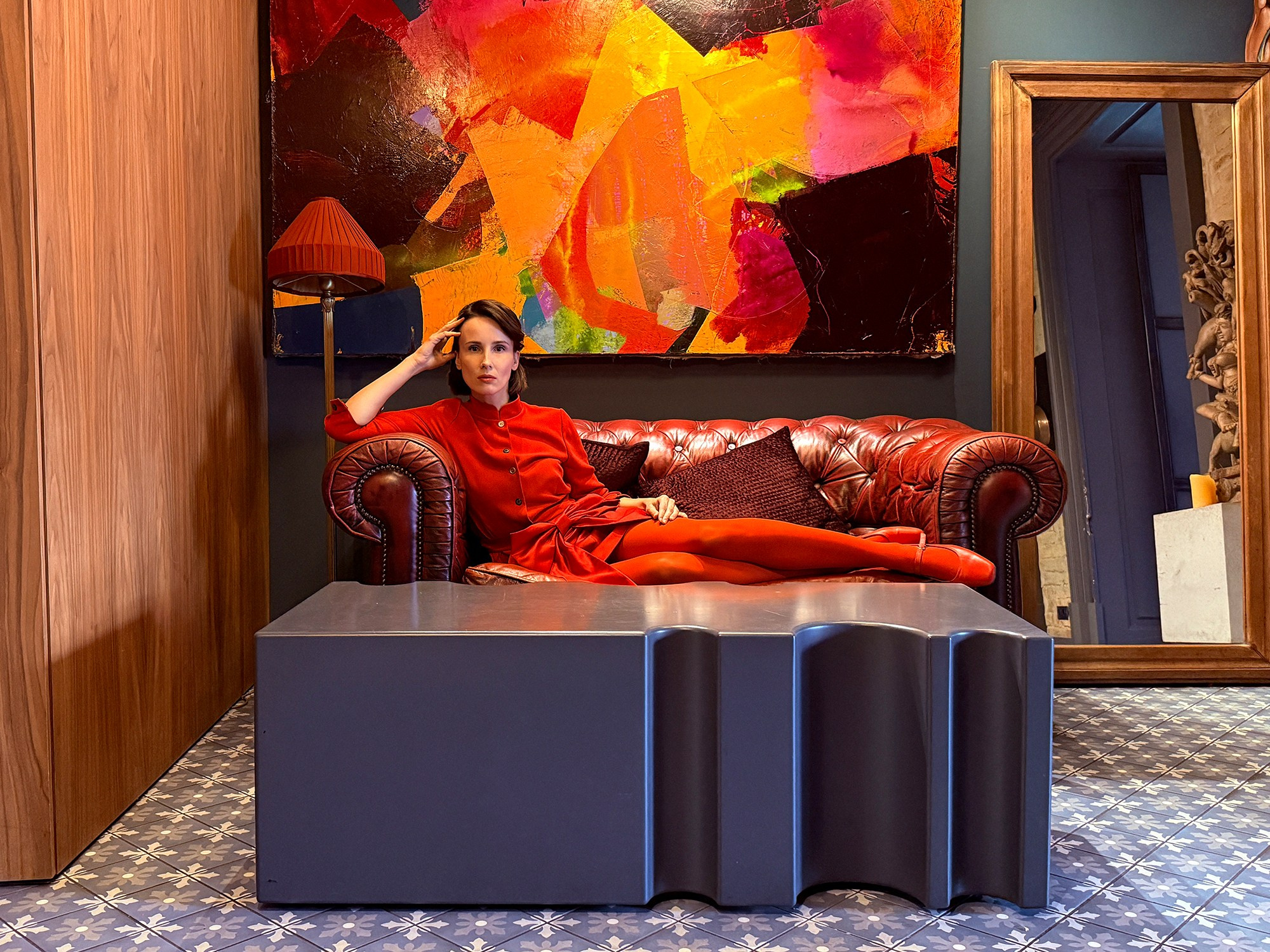 Фотосессия в стиле Педро Альмодовара. Портретный фотограф Алена Новгородцева