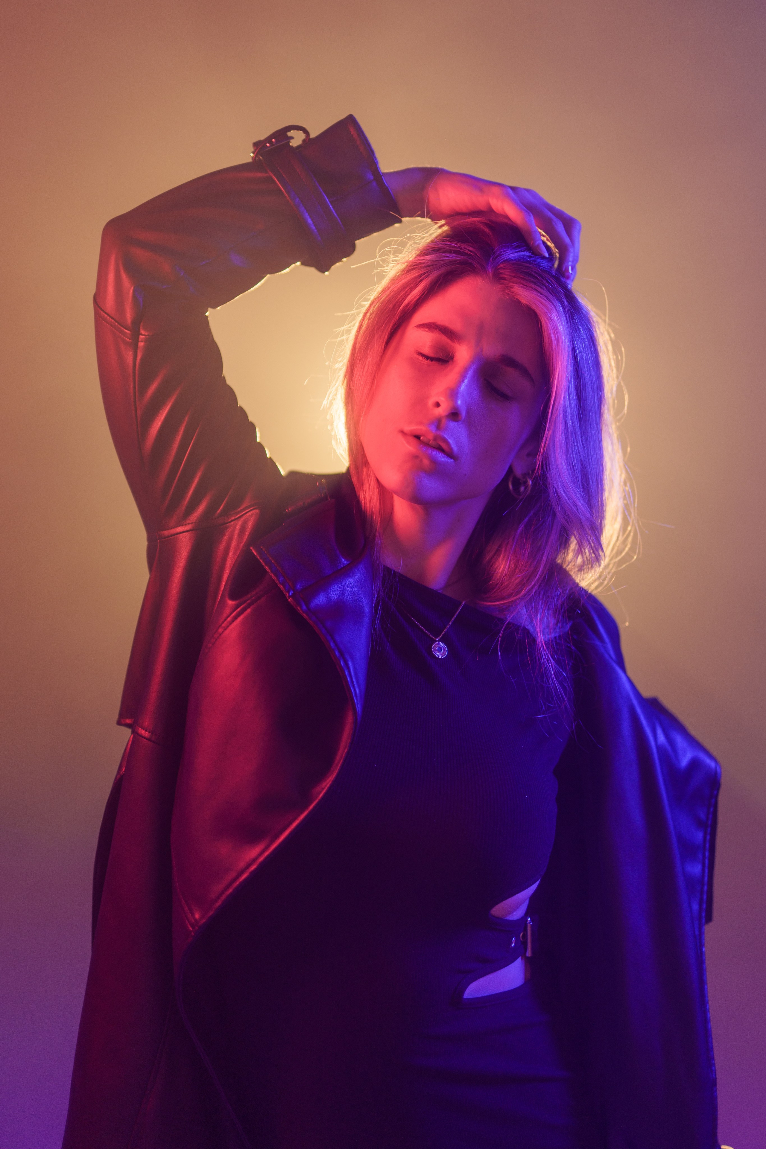 „Kölsch&Shoot“ in Cologne w/ Lisa (Set #5). URBANSTREETFILES.ART