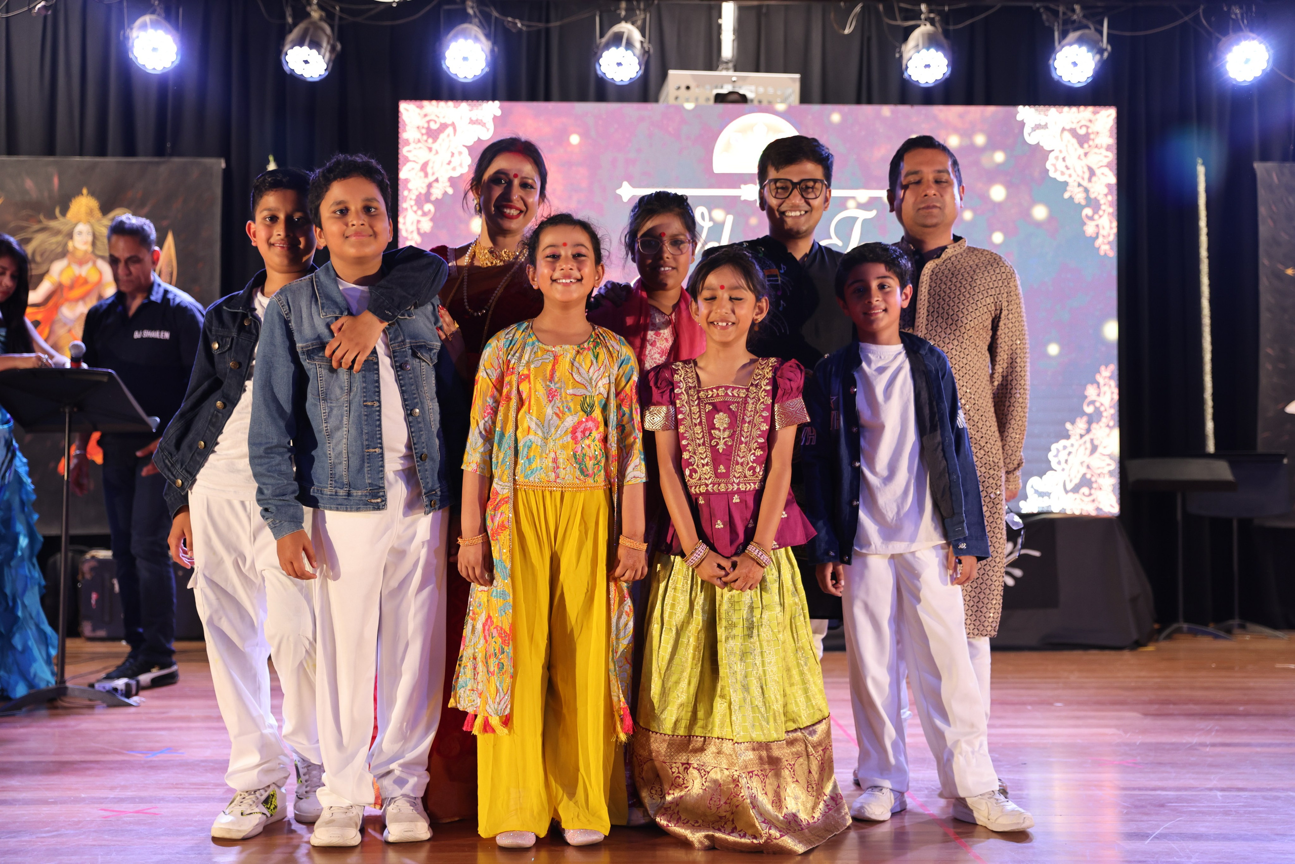 Arohan Sydney. MHCreative is family-oriented photographer based in SYDNEY