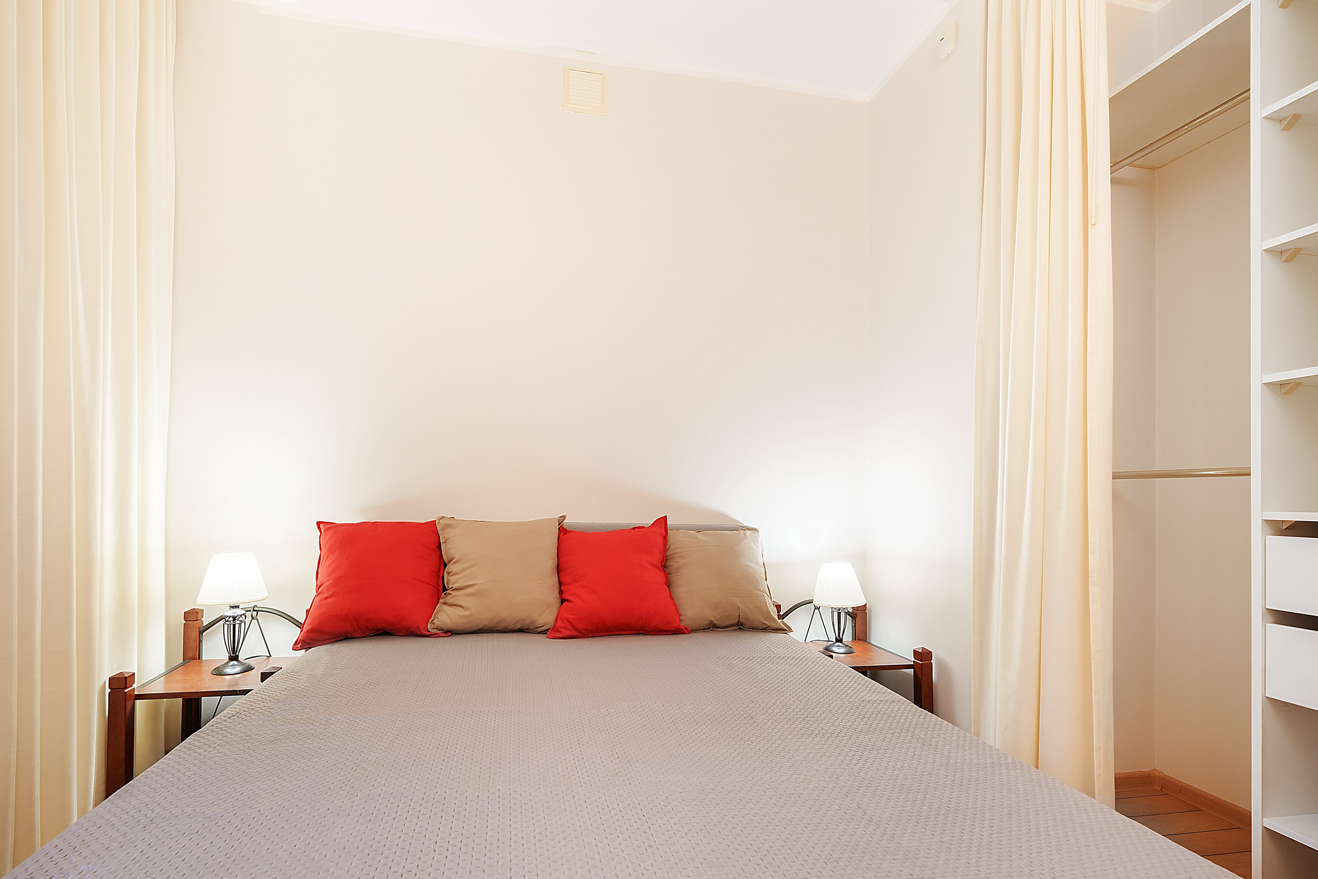 Aušros vartų. Elina Sapiega fotografė Vilniuje