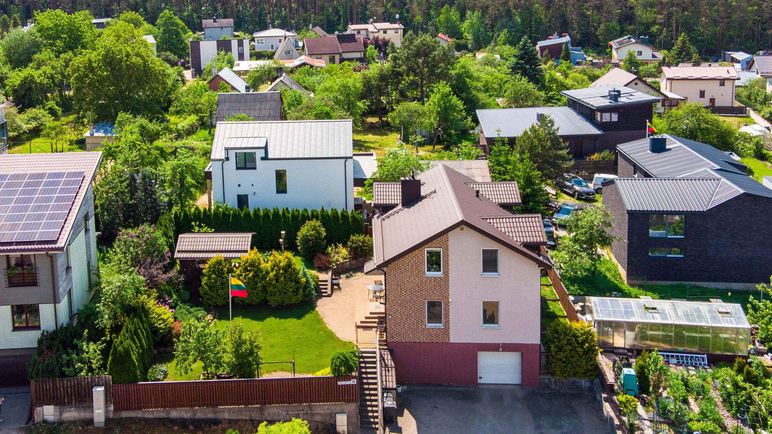 Viršupio sodų 1-oji. Elina Sapiega fotografė Vilniuje