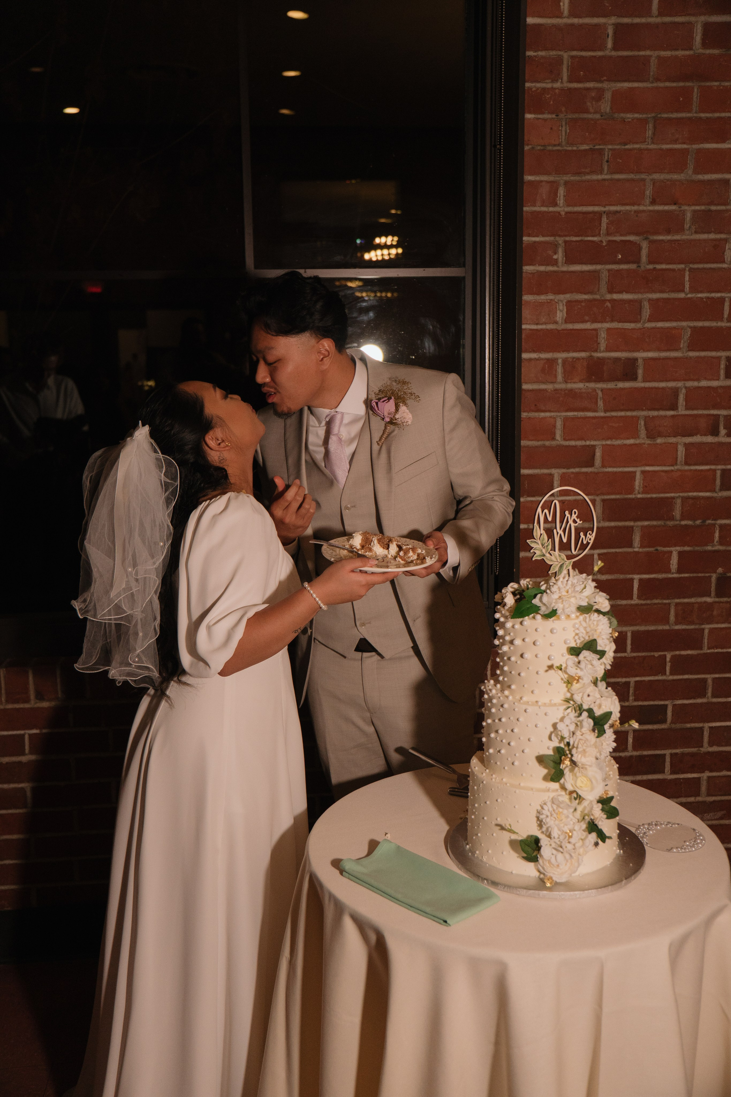 Julie and Metta | Full Wedding day. Photographer in Washington Sophia D