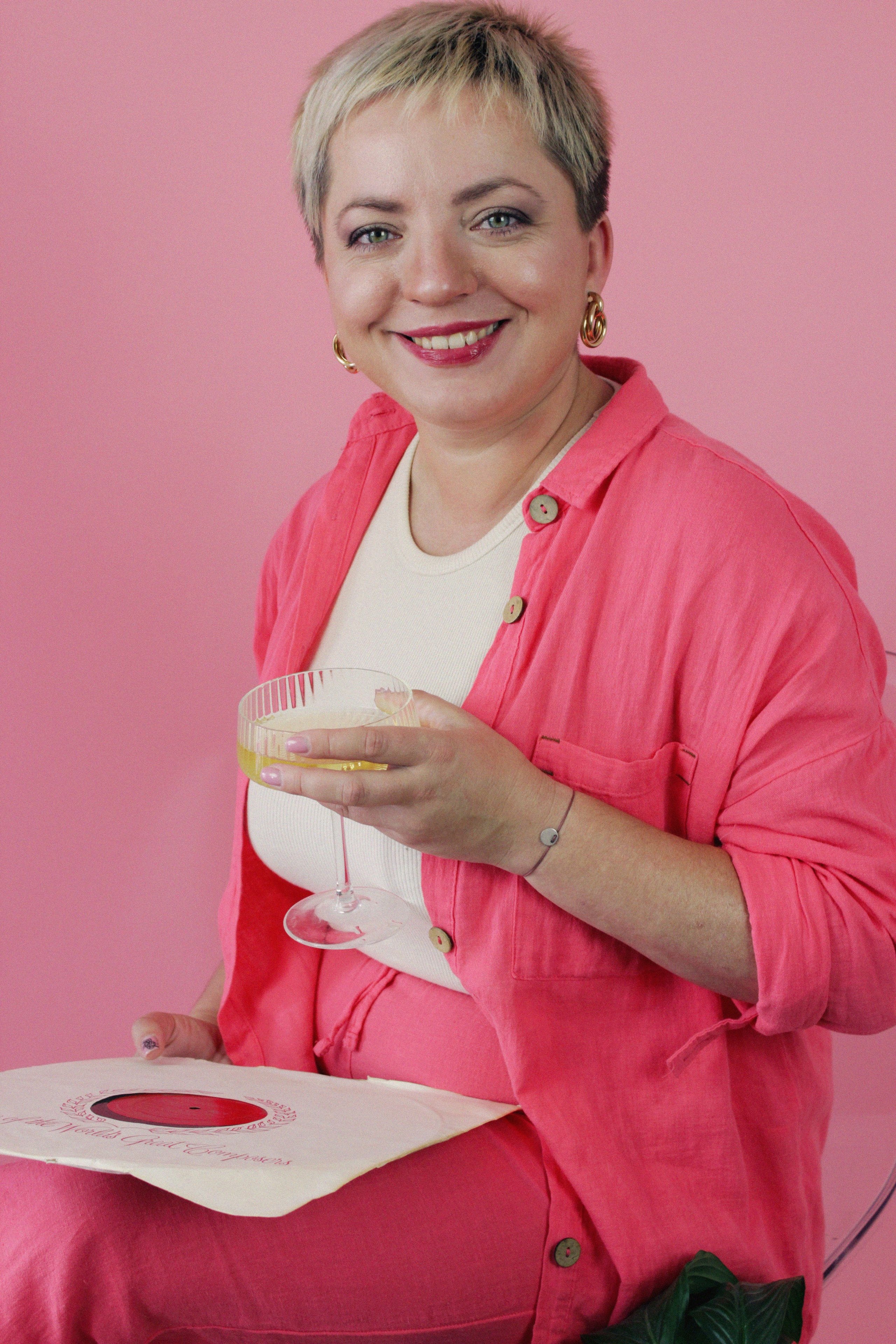 Studio Portrait and Lifestyle Photoshoot with Professional Lighting. Lana Petrychenko — Portrait & Family Photographer. Valencia, Spain