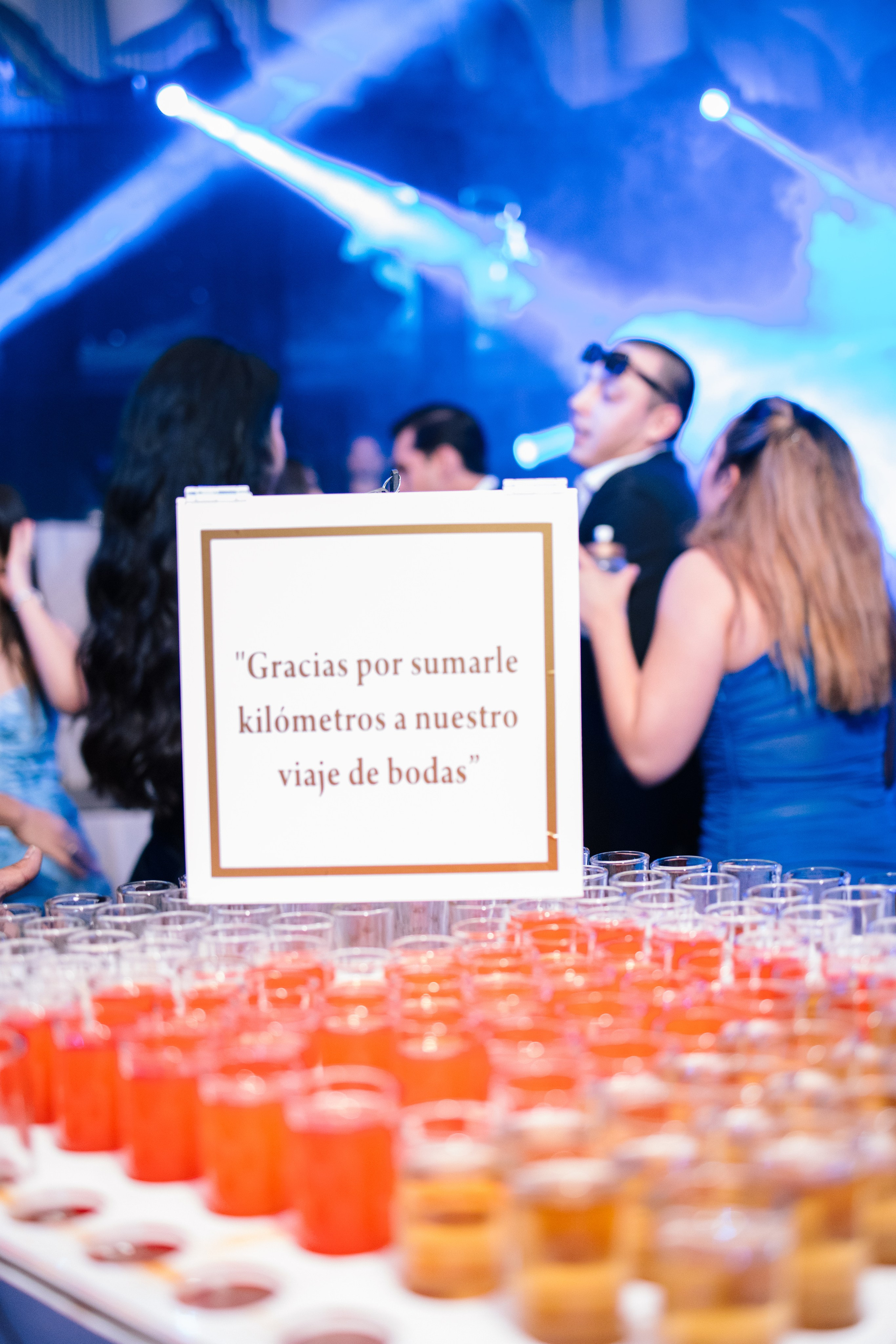 Alejandra y Salvador. Principal