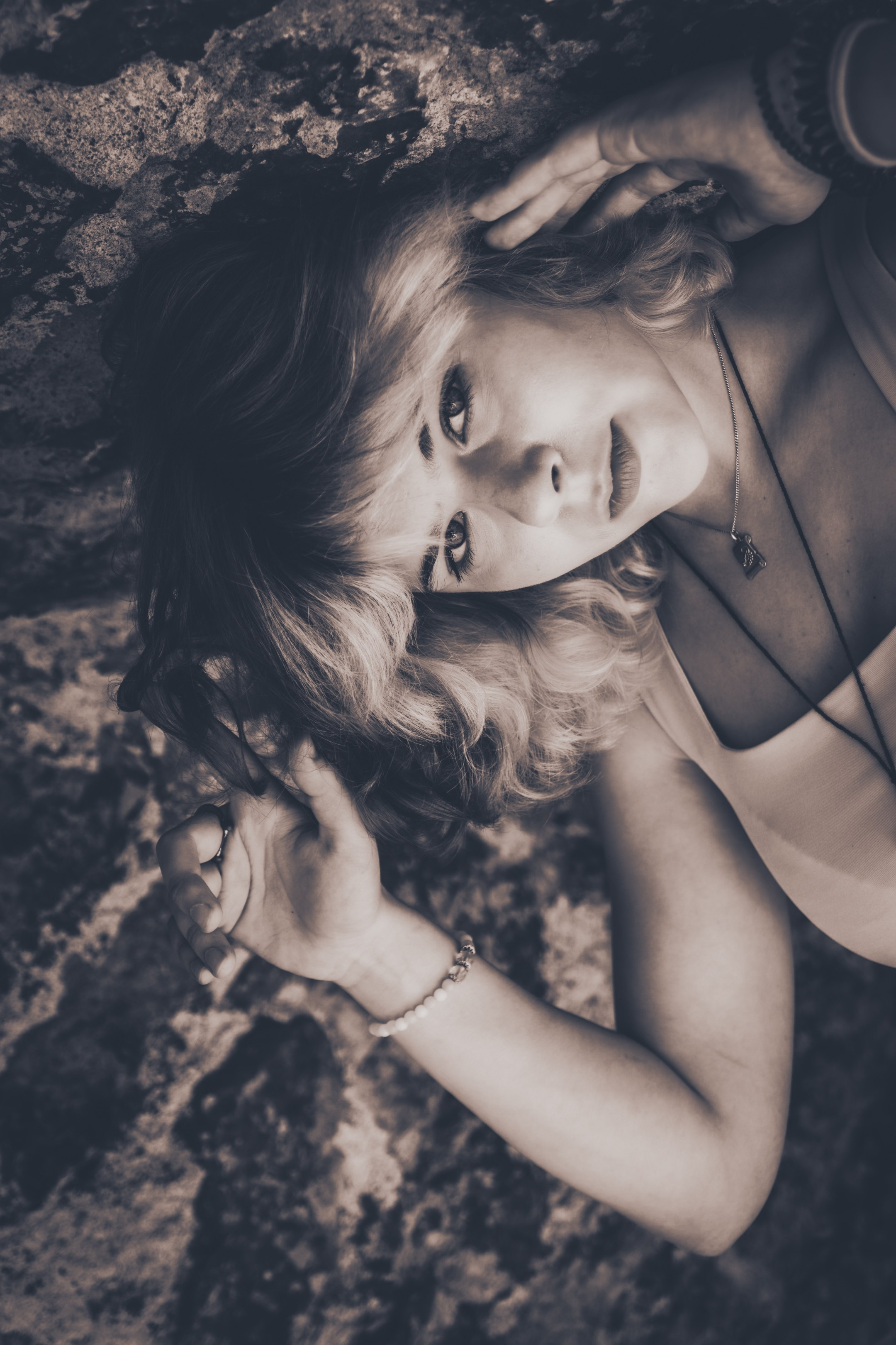 Lahe graatsia (Sonja). Nebula 25 — Fotod teie hingele