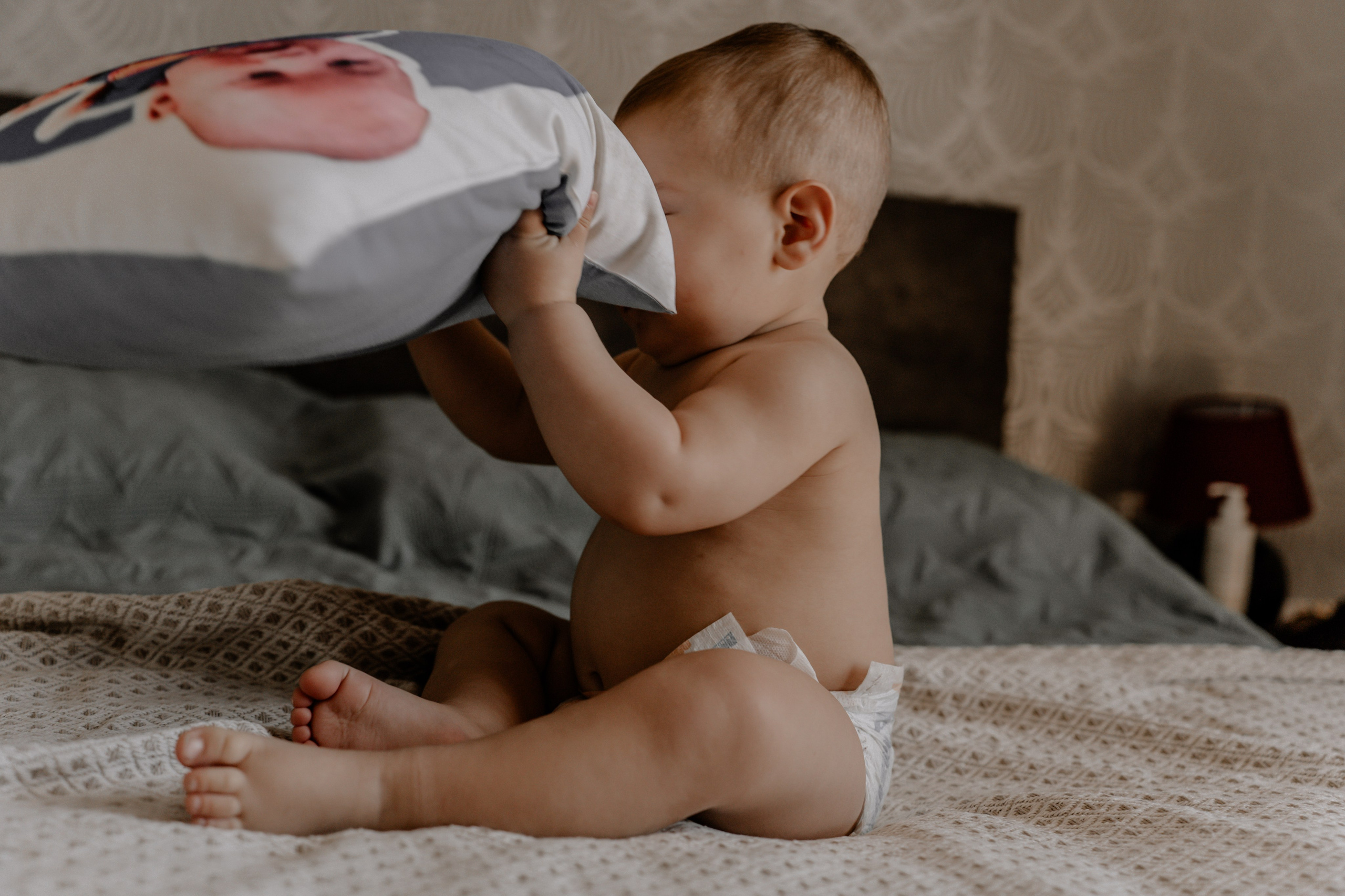 Ritratti di Bambini | Emozioni e Innocenza in Fotografia. Fotografa maternity, family e business a Pomezia e Roma – Simona Henkel