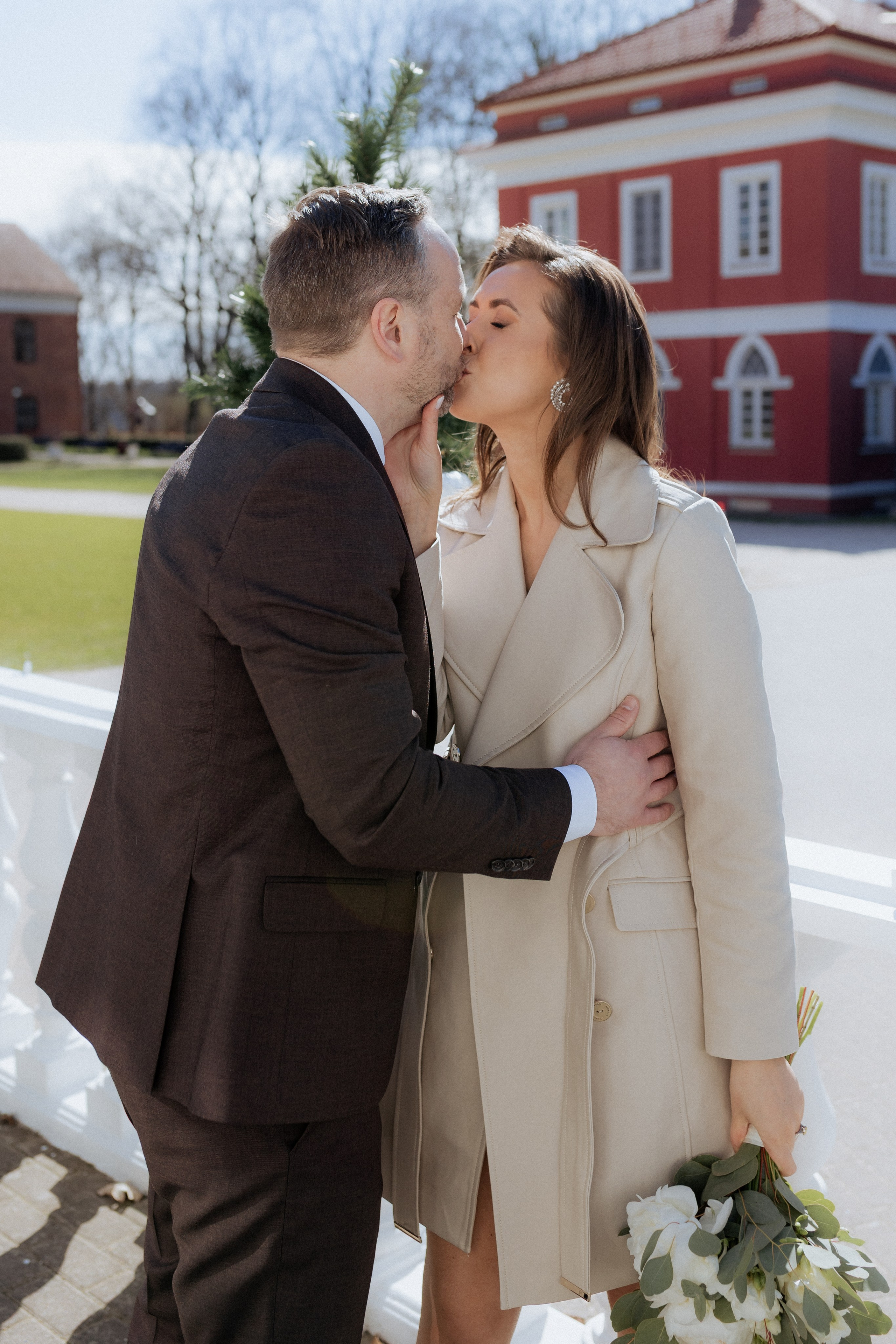 Monika ir Vytautas — miestu alsuojanti trumpa jaunųjų fotosesija Kaune