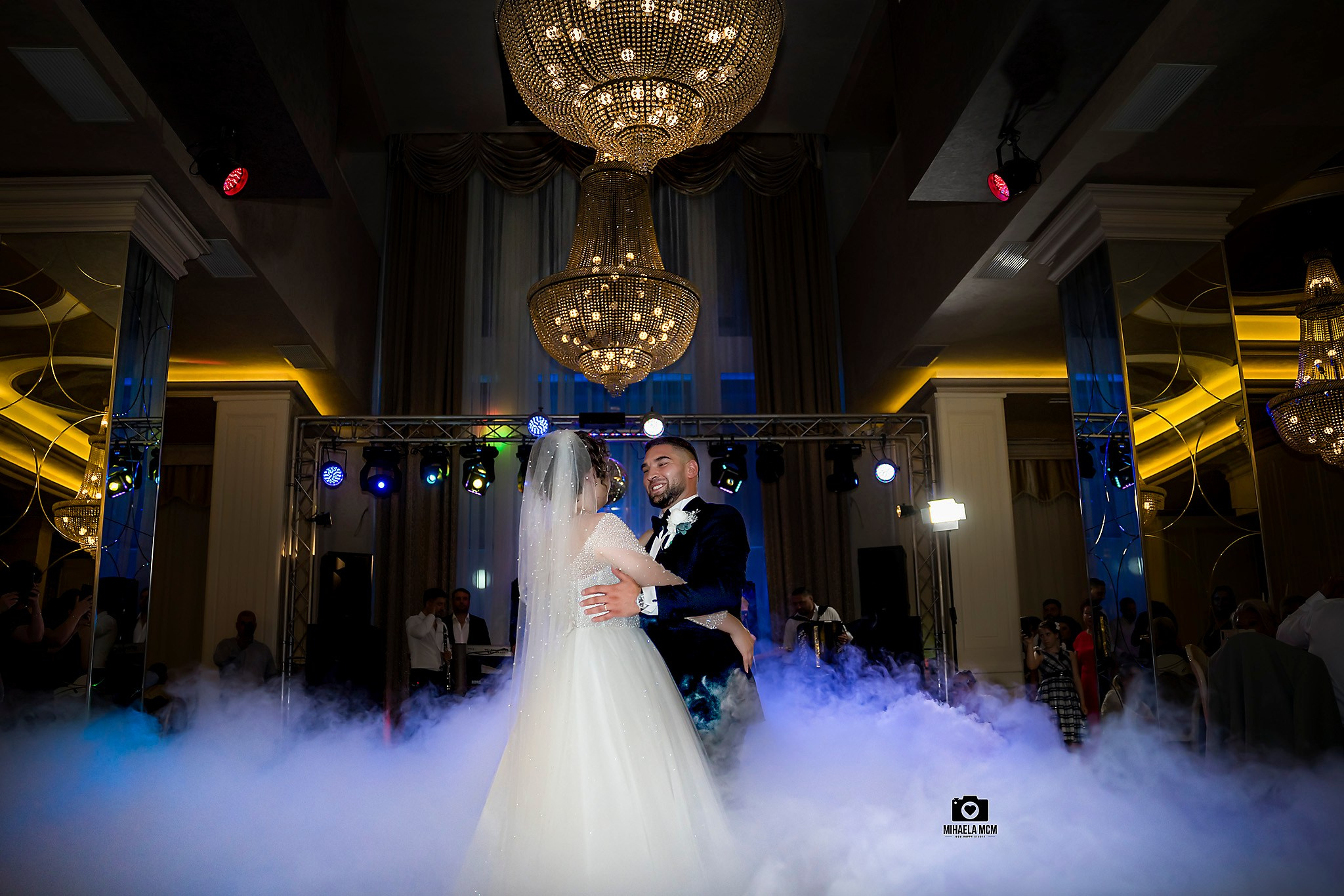 Fotograf nunta Bucuresti. MCM Happy Studio – Fotograf și Videograf Nuntă