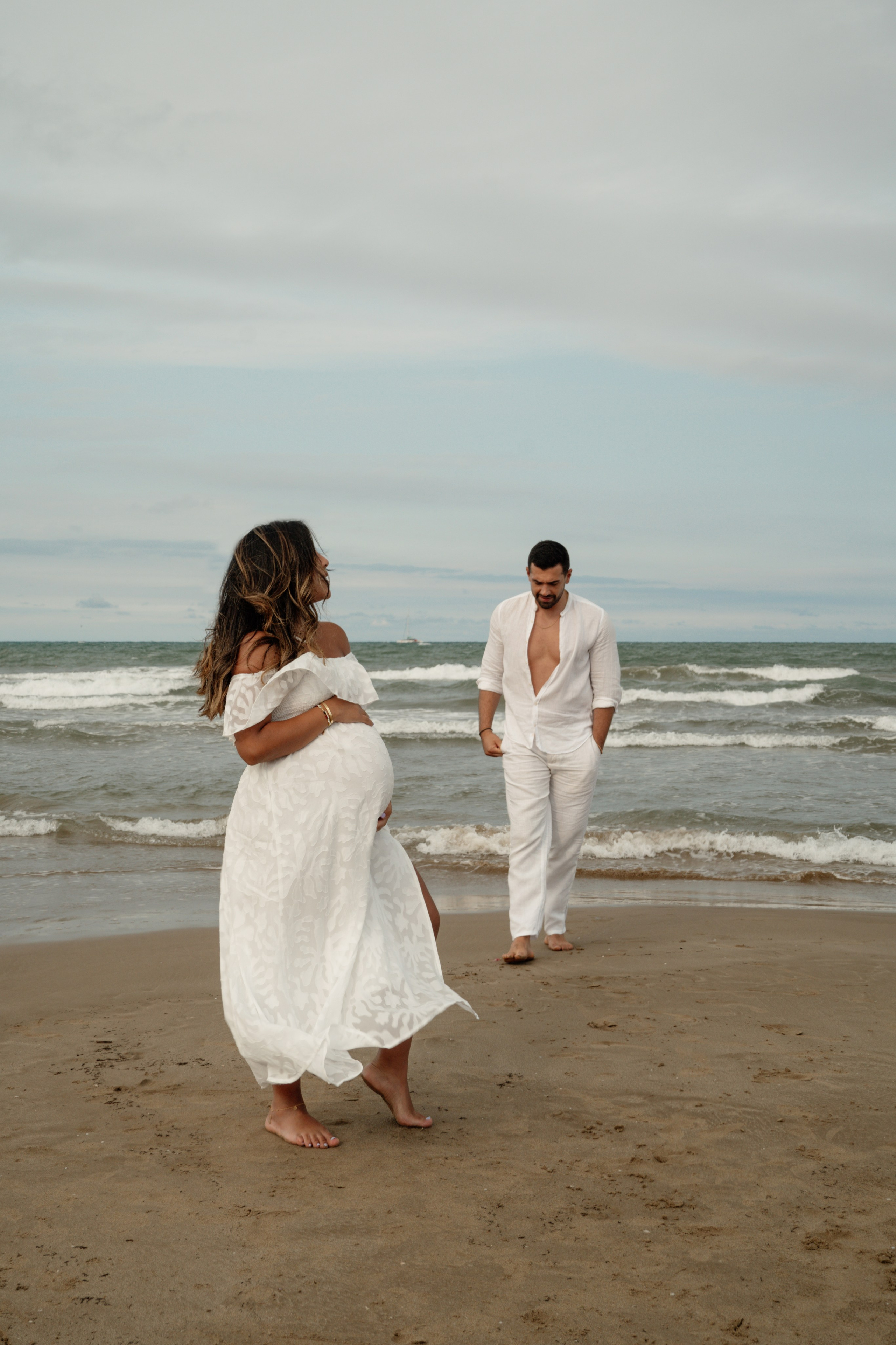 Family/pregnancy. Portrait photographer, brands and content in Valencia, Spain, Europe