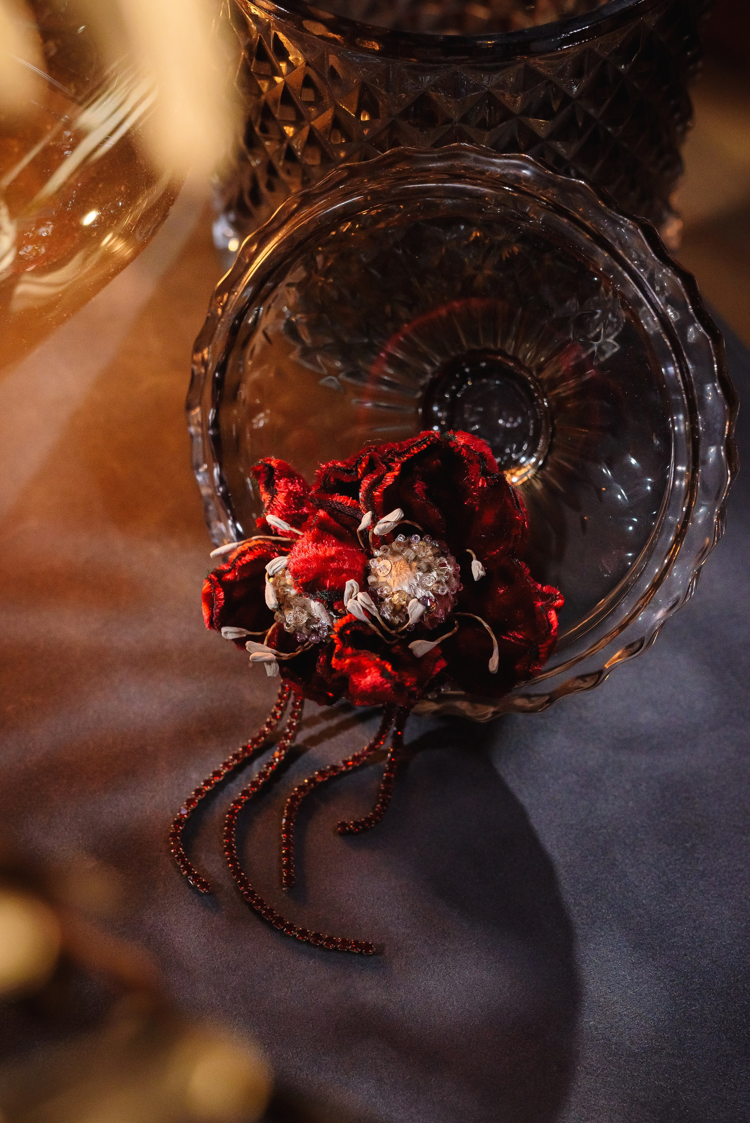 Embroidery of Inga Marita School. Fotogrāfs Rīgā. Gīmenes, individuālās un dažādu produktu fotosesijas