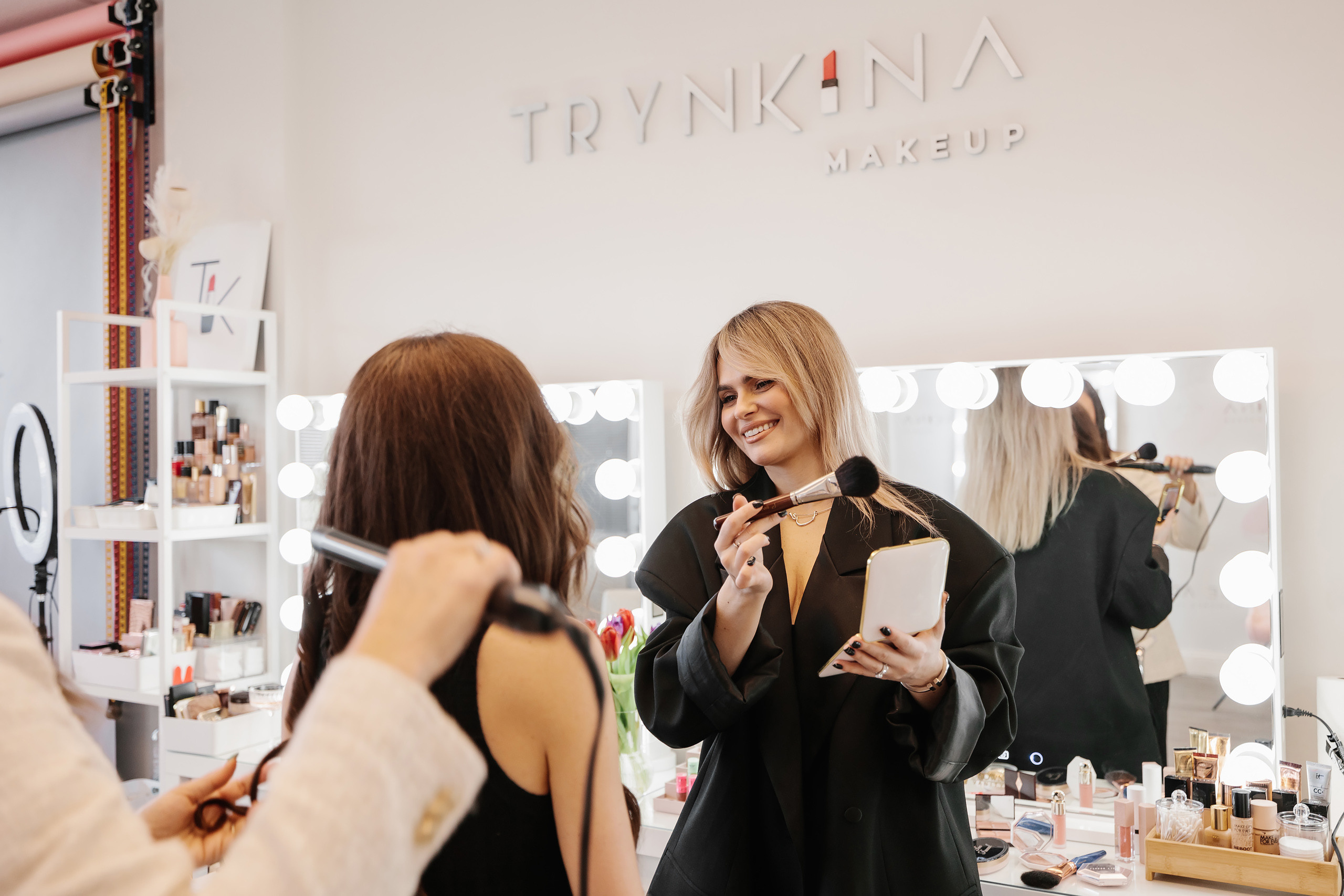 Trynkina Makeup 04.11.2023. Wedding family event photographer in Chicago Nick Yushevich