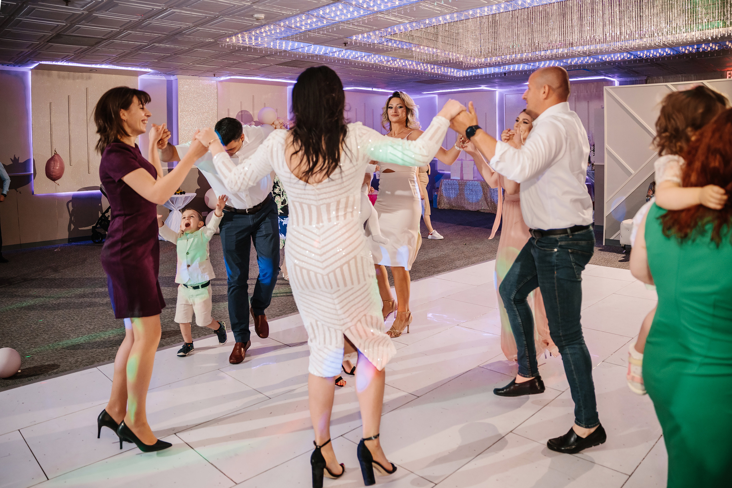 05.28.2023 Cumetria. Wedding family event photographer in Chicago Nick Yushevich