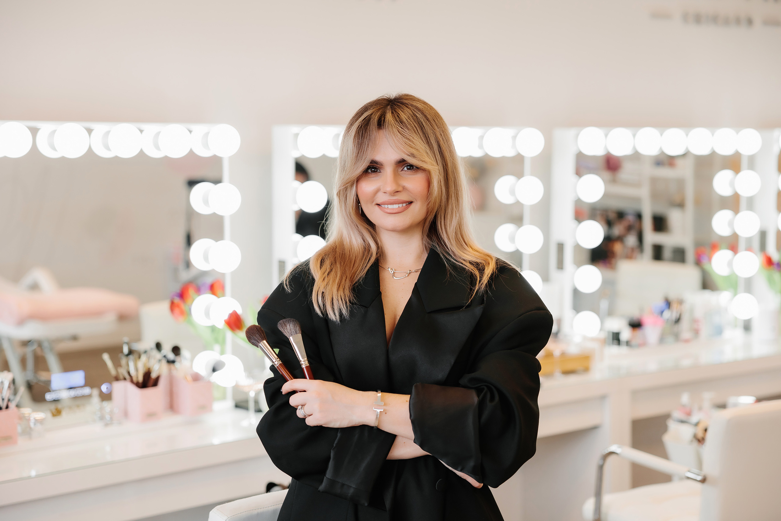 Trynkina Makeup 04.11.2023. Wedding family event photographer in Chicago Nick Yushevich