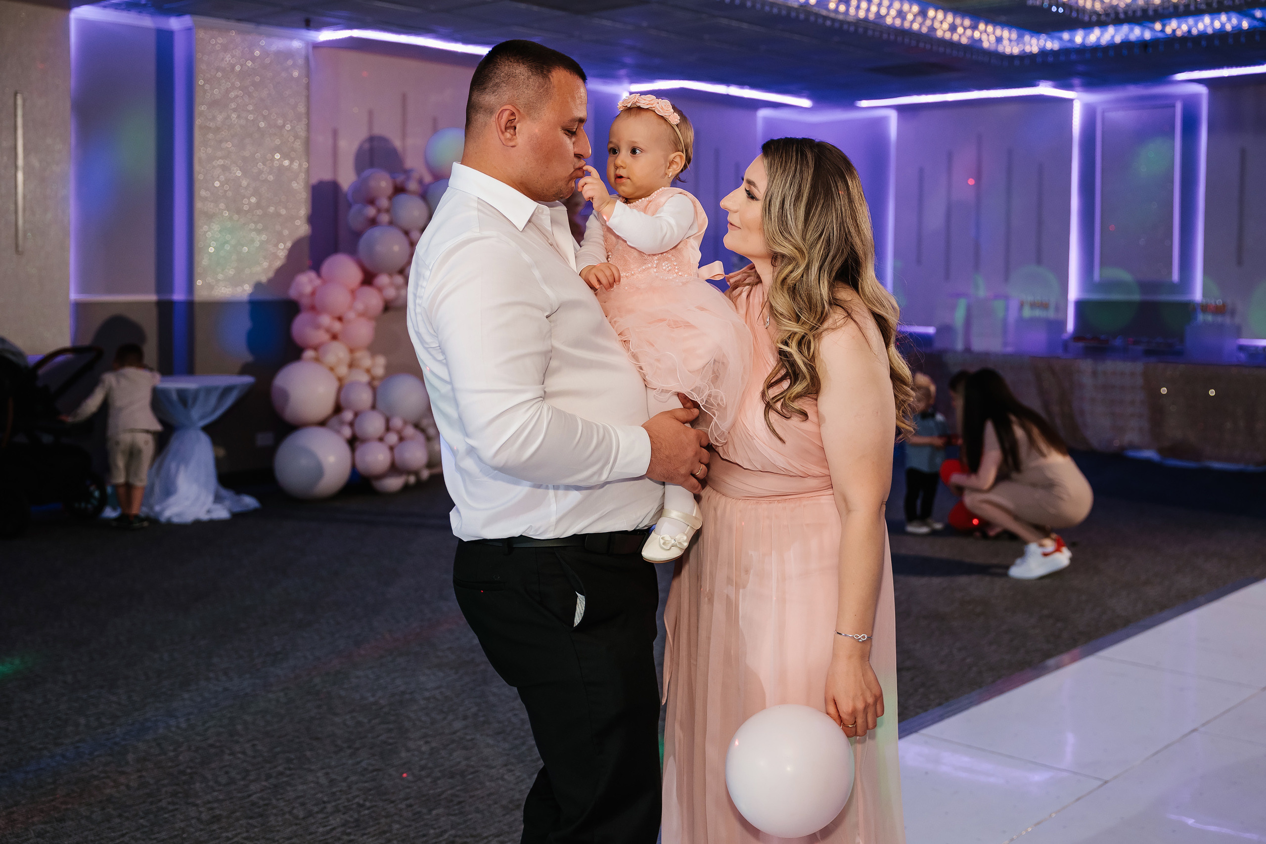 05.28.2023 Cumetria. Wedding family event photographer in Chicago Nick Yushevich