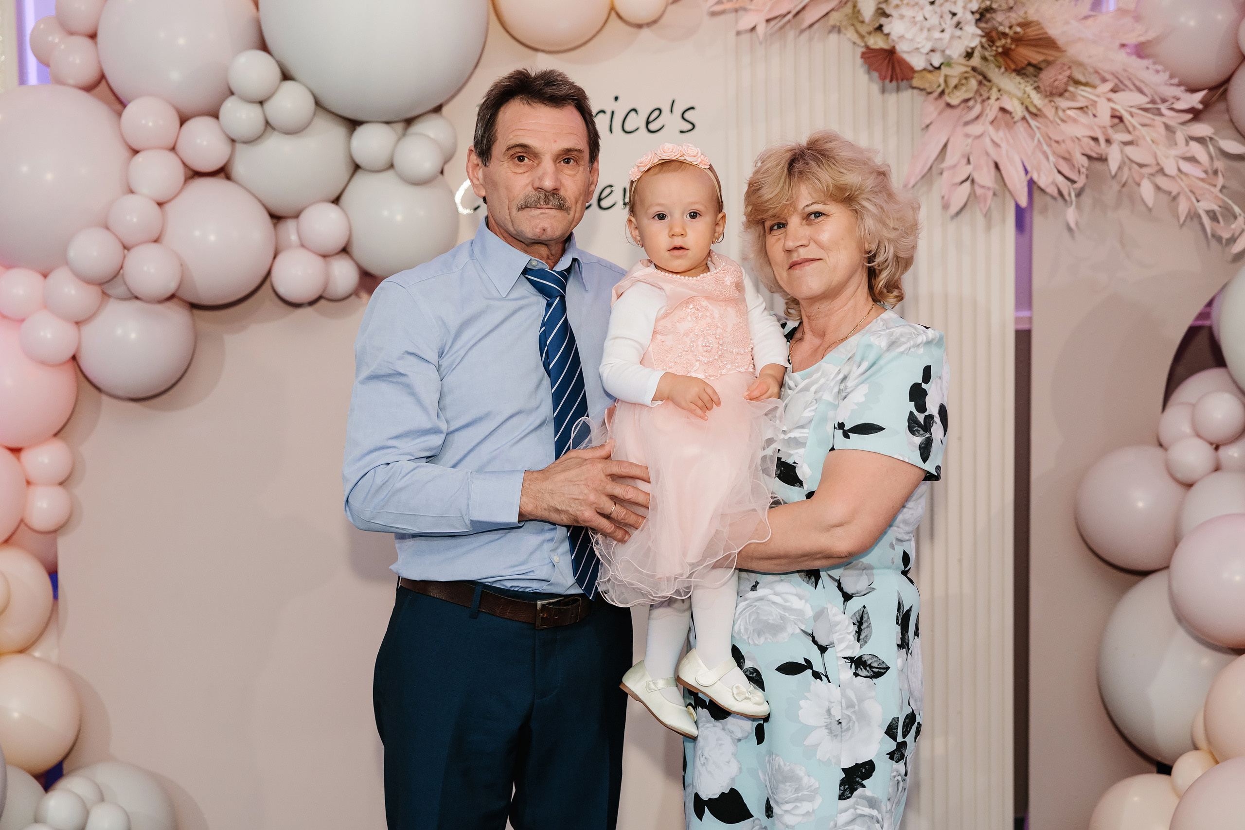 05.28.2023 Cumetria. Wedding family event photographer in Chicago Nick Yushevich