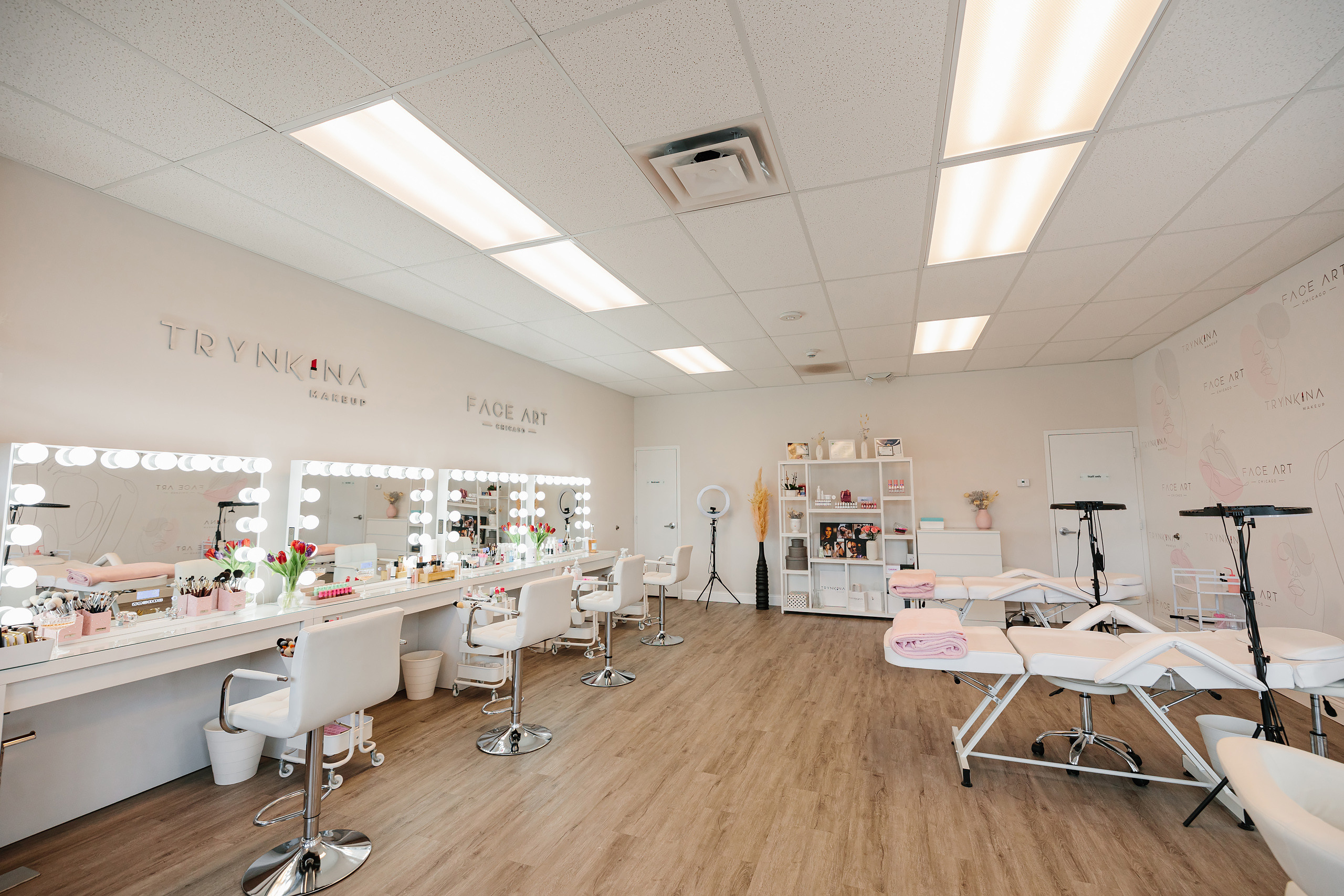 Trynkina Makeup 04.11.2023. Wedding family event photographer in Chicago Nick Yushevich