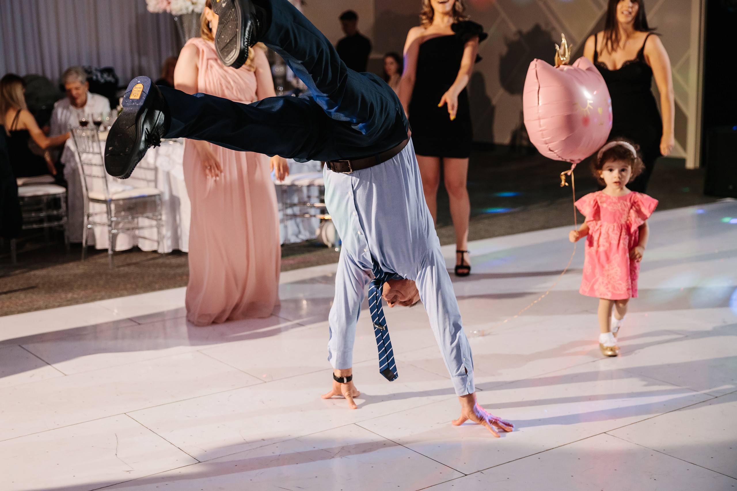 05.28.2023 Cumetria. Wedding family event photographer in Chicago Nick Yushevich