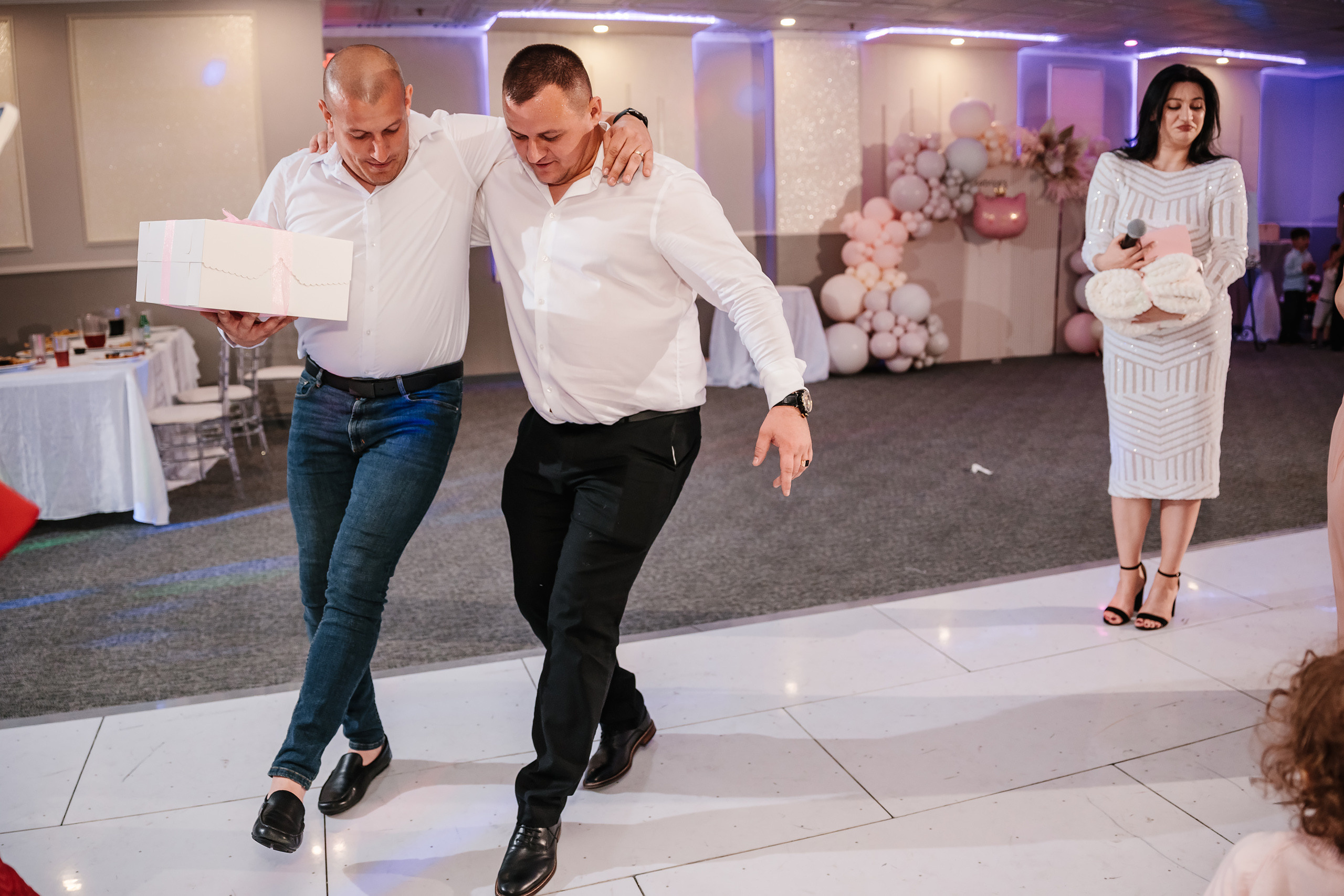 05.28.2023 Cumetria. Wedding family event photographer in Chicago Nick Yushevich