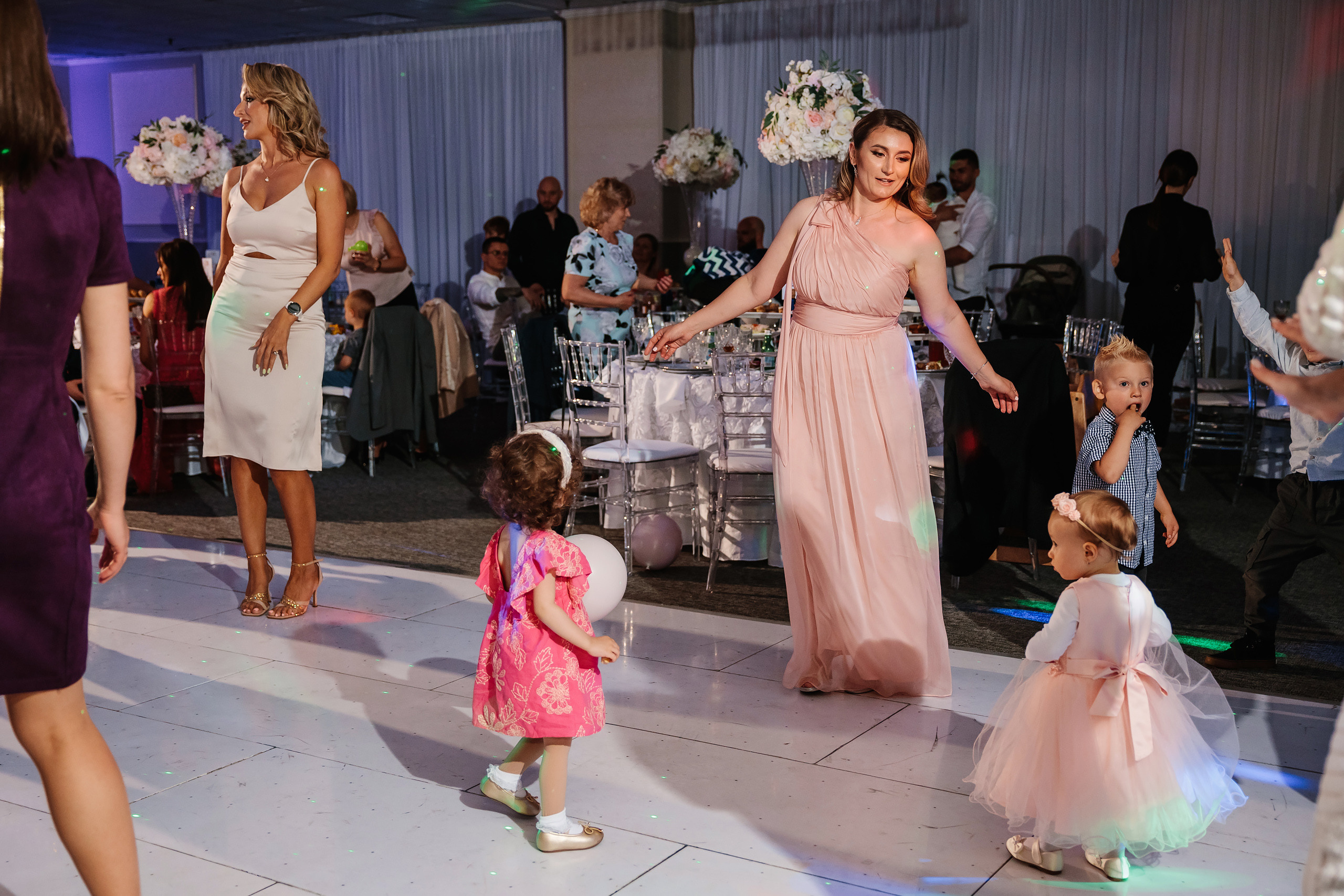 05.28.2023 Cumetria. Wedding family event photographer in Chicago Nick Yushevich