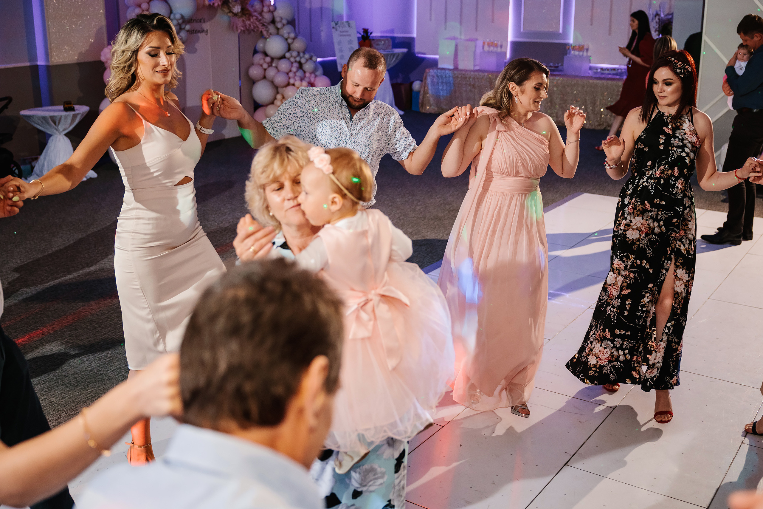 05.28.2023 Cumetria. Wedding family event photographer in Chicago Nick Yushevich