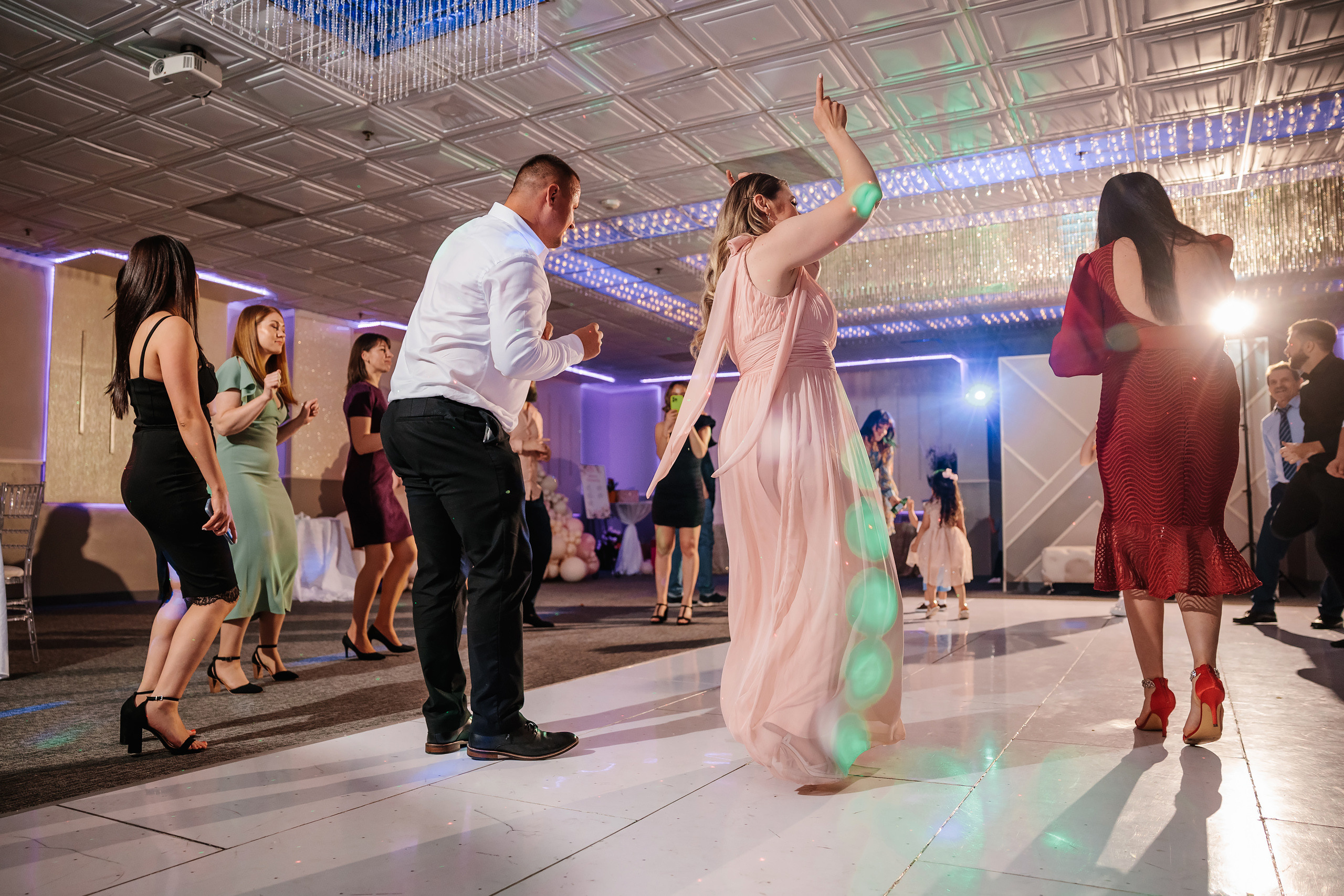 05.28.2023 Cumetria. Wedding family event photographer in Chicago Nick Yushevich