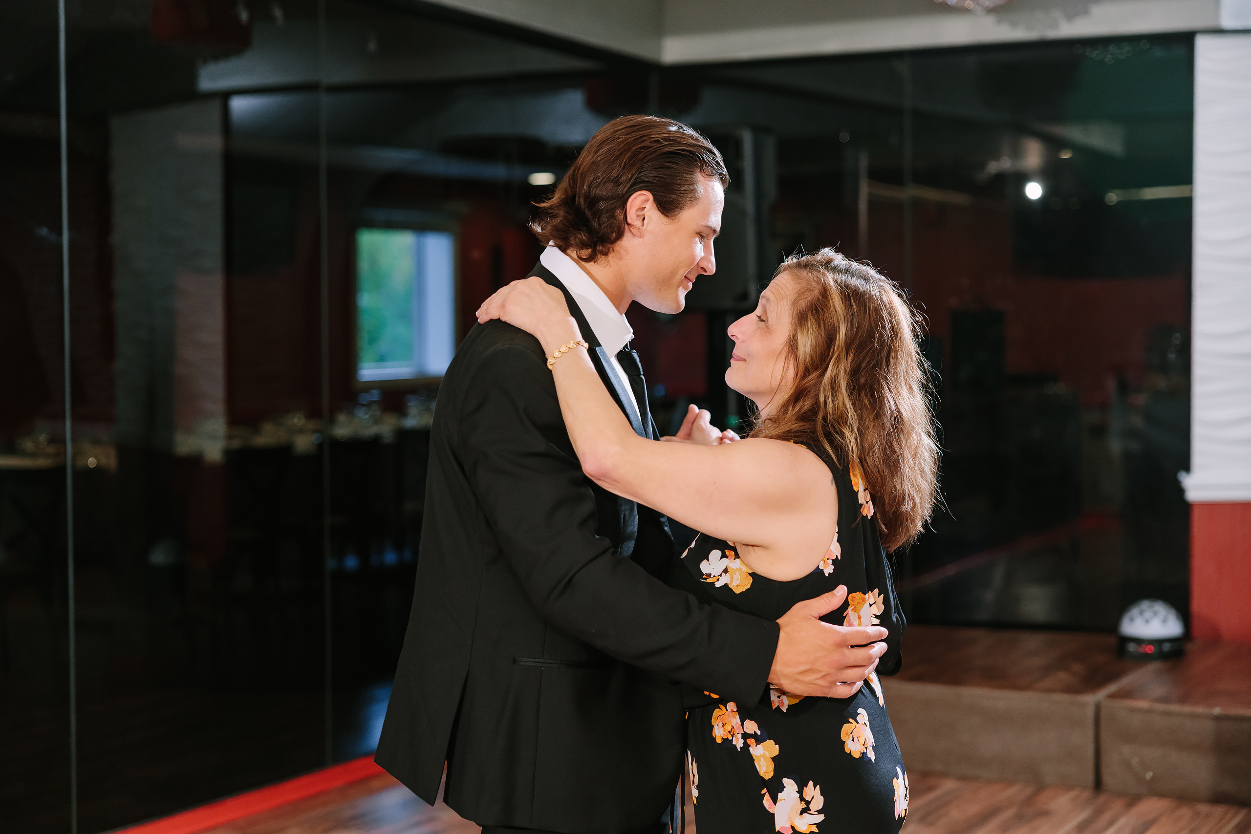 06.03.2023 Wedding. Wedding family event photographer in Chicago Nick Yushevich