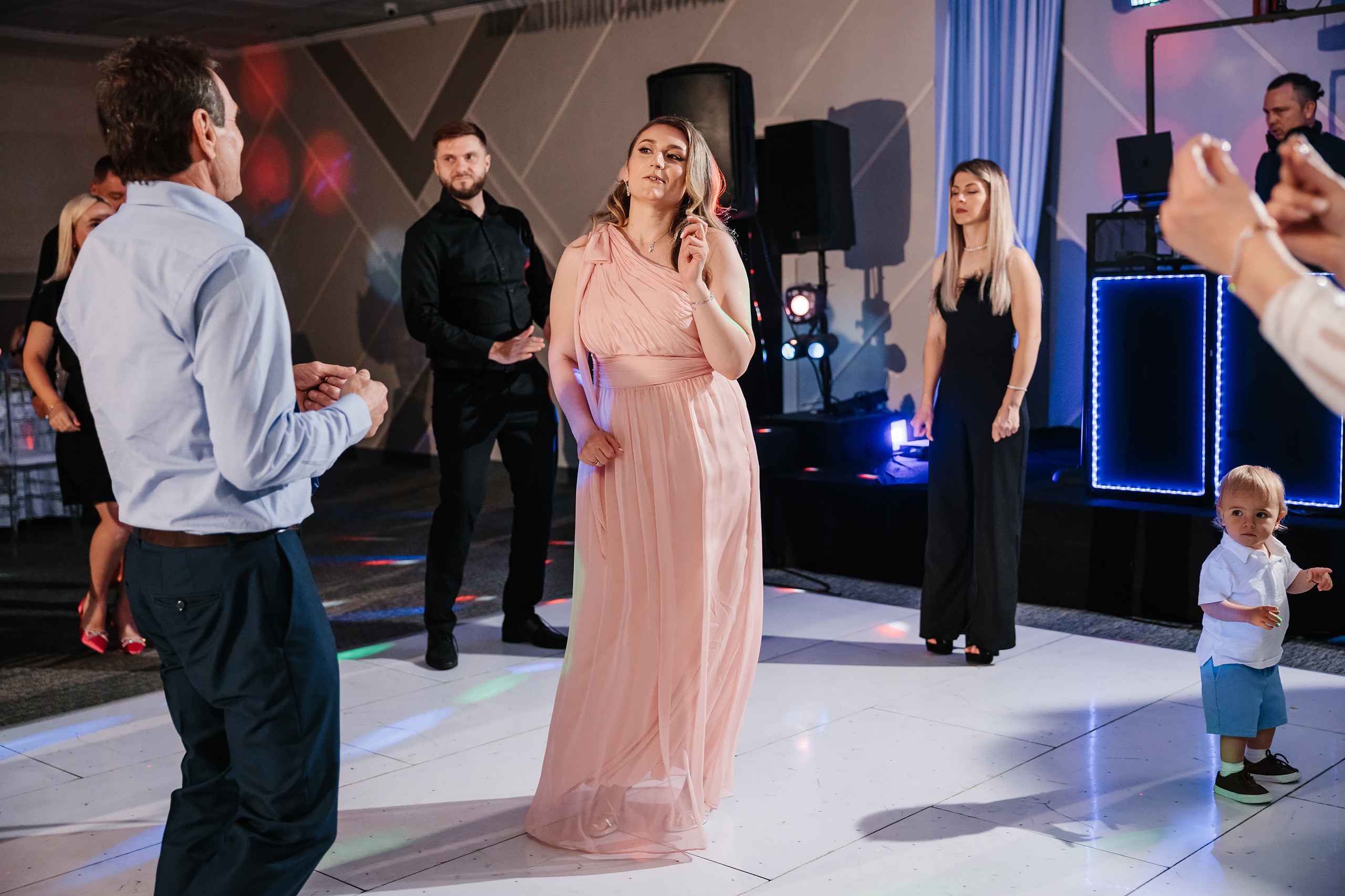 05.28.2023 Cumetria. Wedding family event photographer in Chicago Nick Yushevich