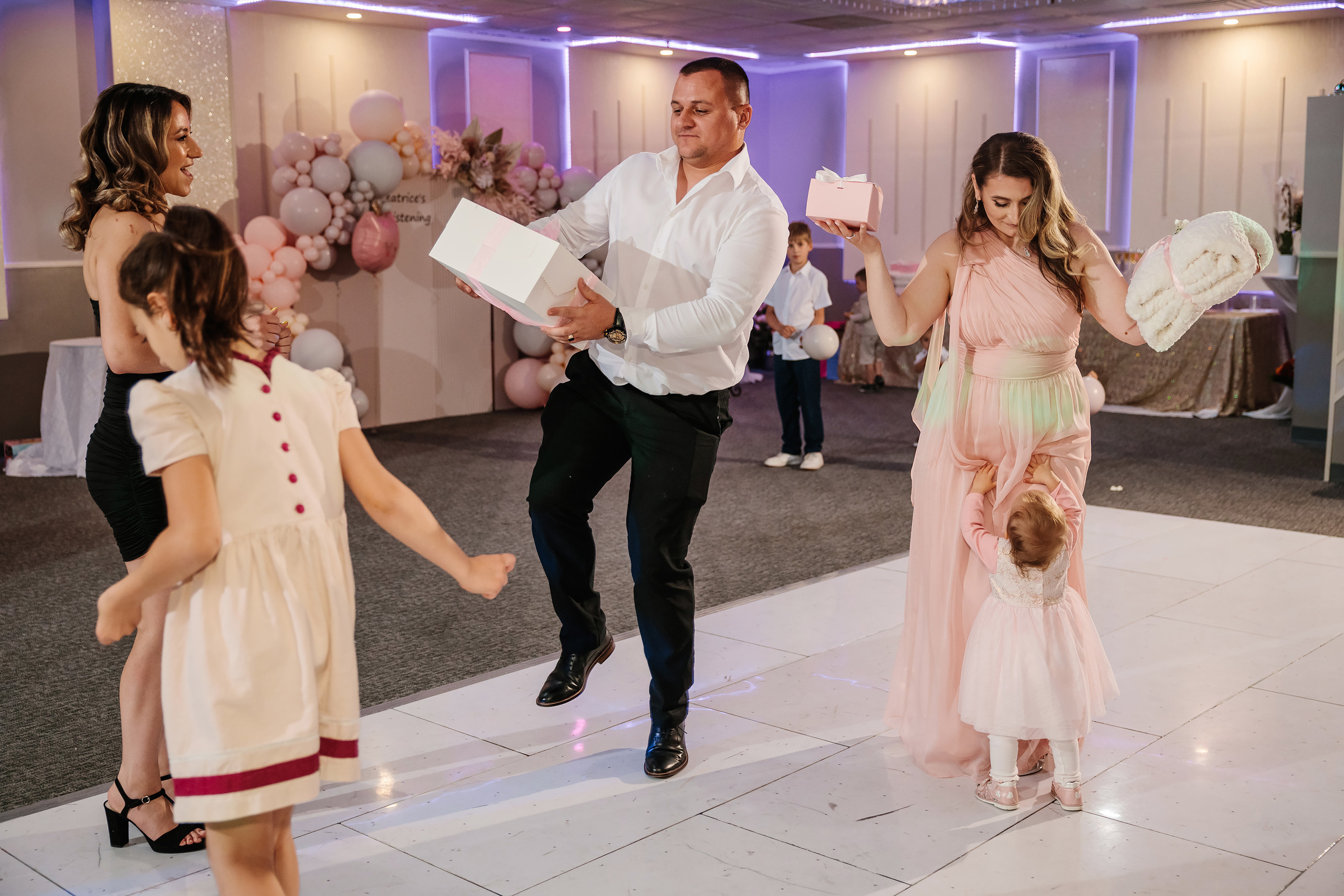 05.28.2023 Cumetria. Wedding family event photographer in Chicago Nick Yushevich