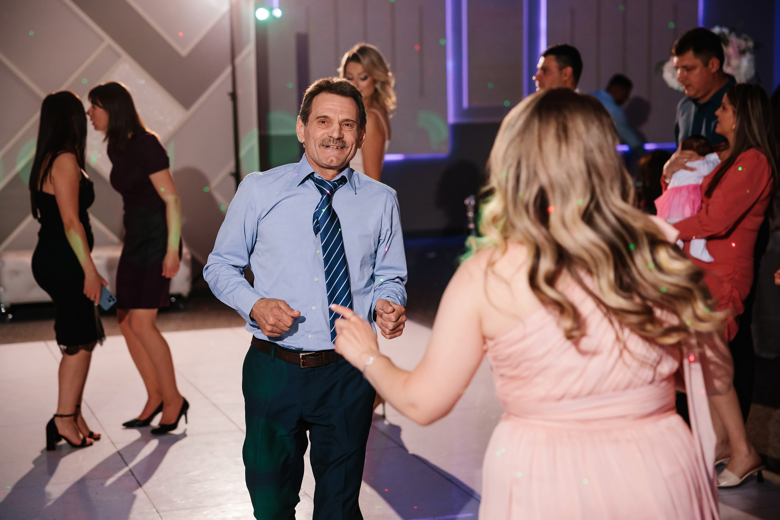 05.28.2023 Cumetria. Wedding family event photographer in Chicago Nick Yushevich