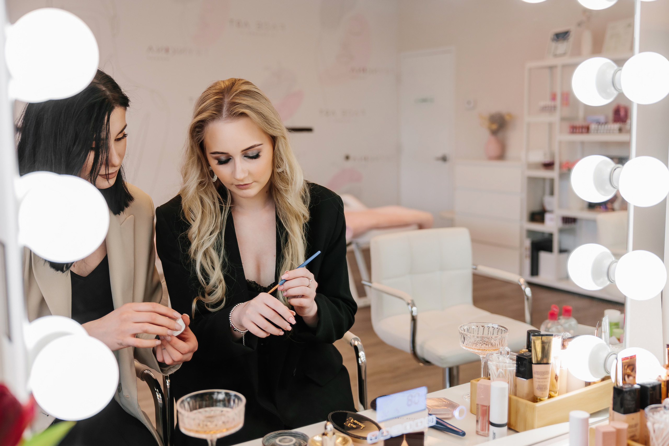 Trynkina Makeup 04.11.2023. Wedding family event photographer in Chicago Nick Yushevich