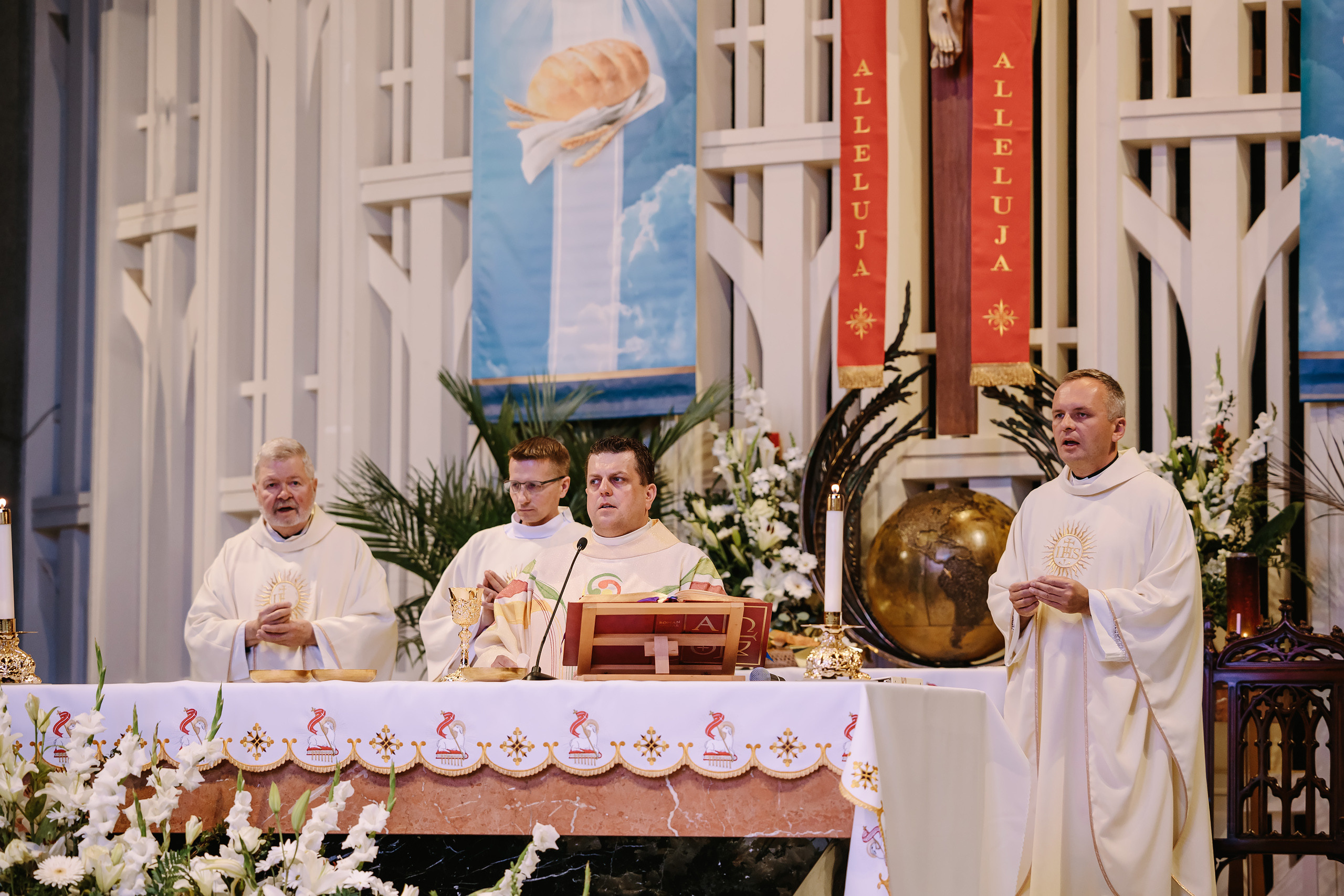 First Communion 05.06.2023. Wedding family event photographer in Chicago Nick Yushevich