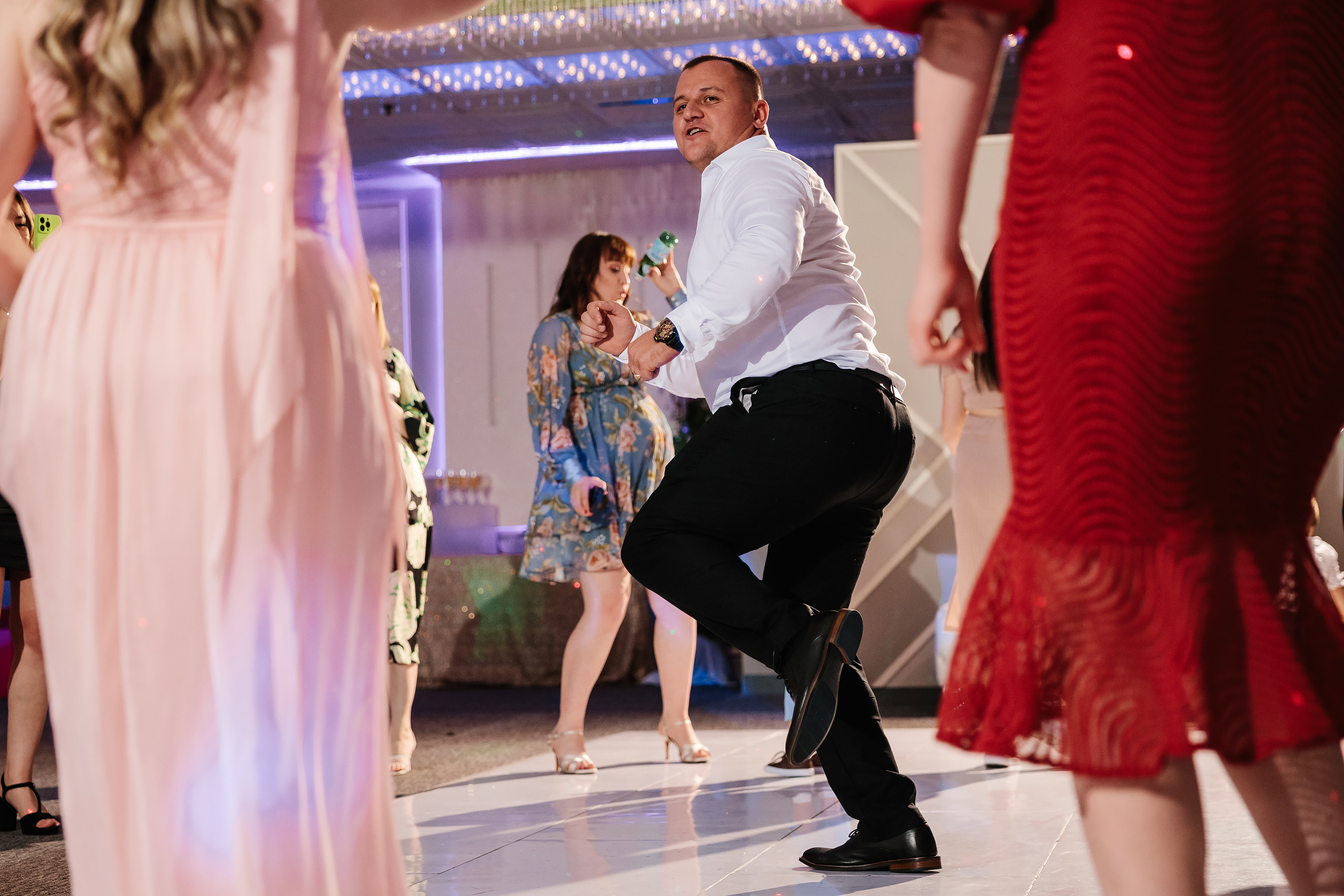 05.28.2023 Cumetria. Wedding family event photographer in Chicago Nick Yushevich